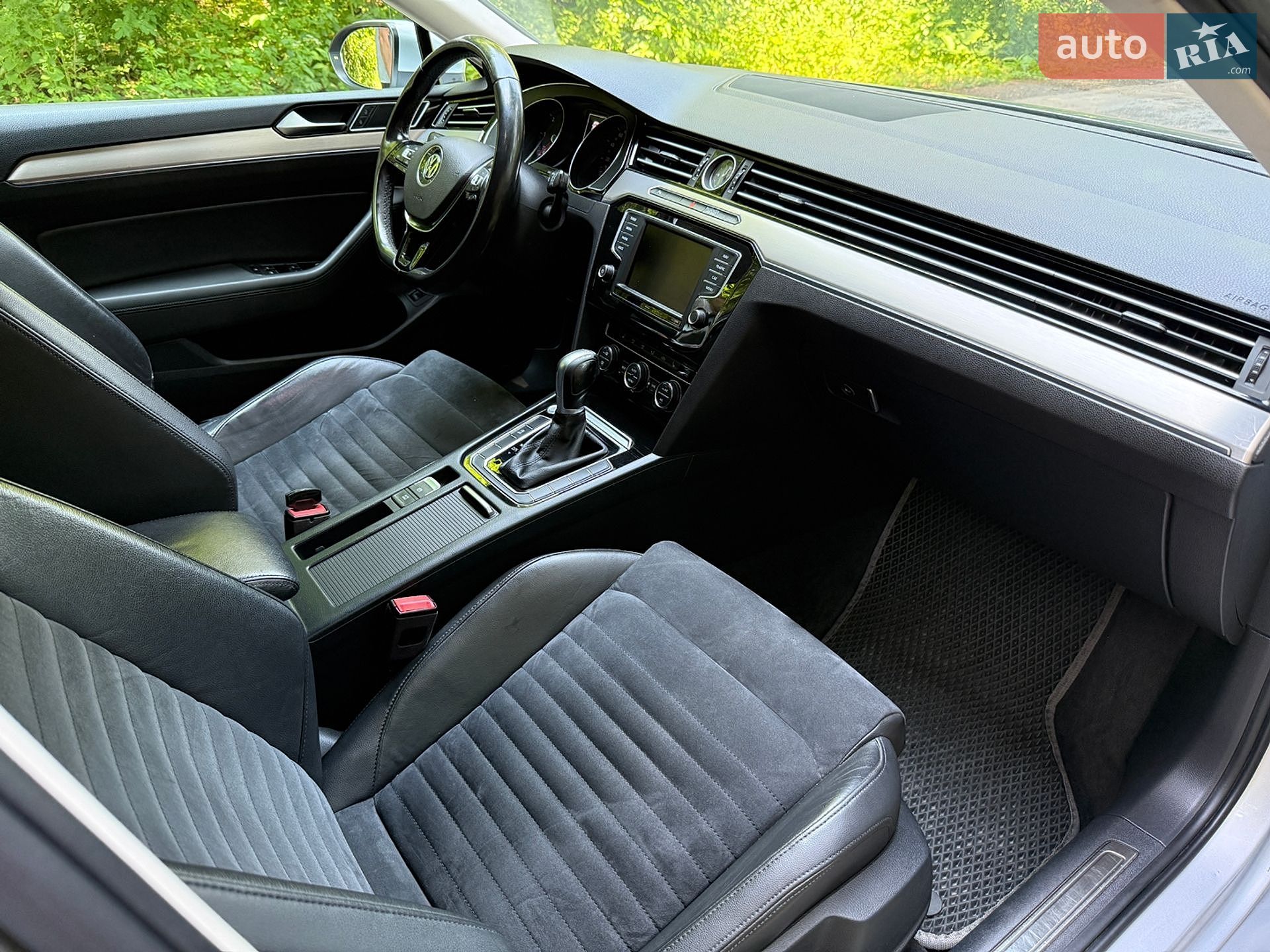 Volkswagen Passat 2015 VIN WVWZZZ3CZFE461538 фото оголошення 18 з 35