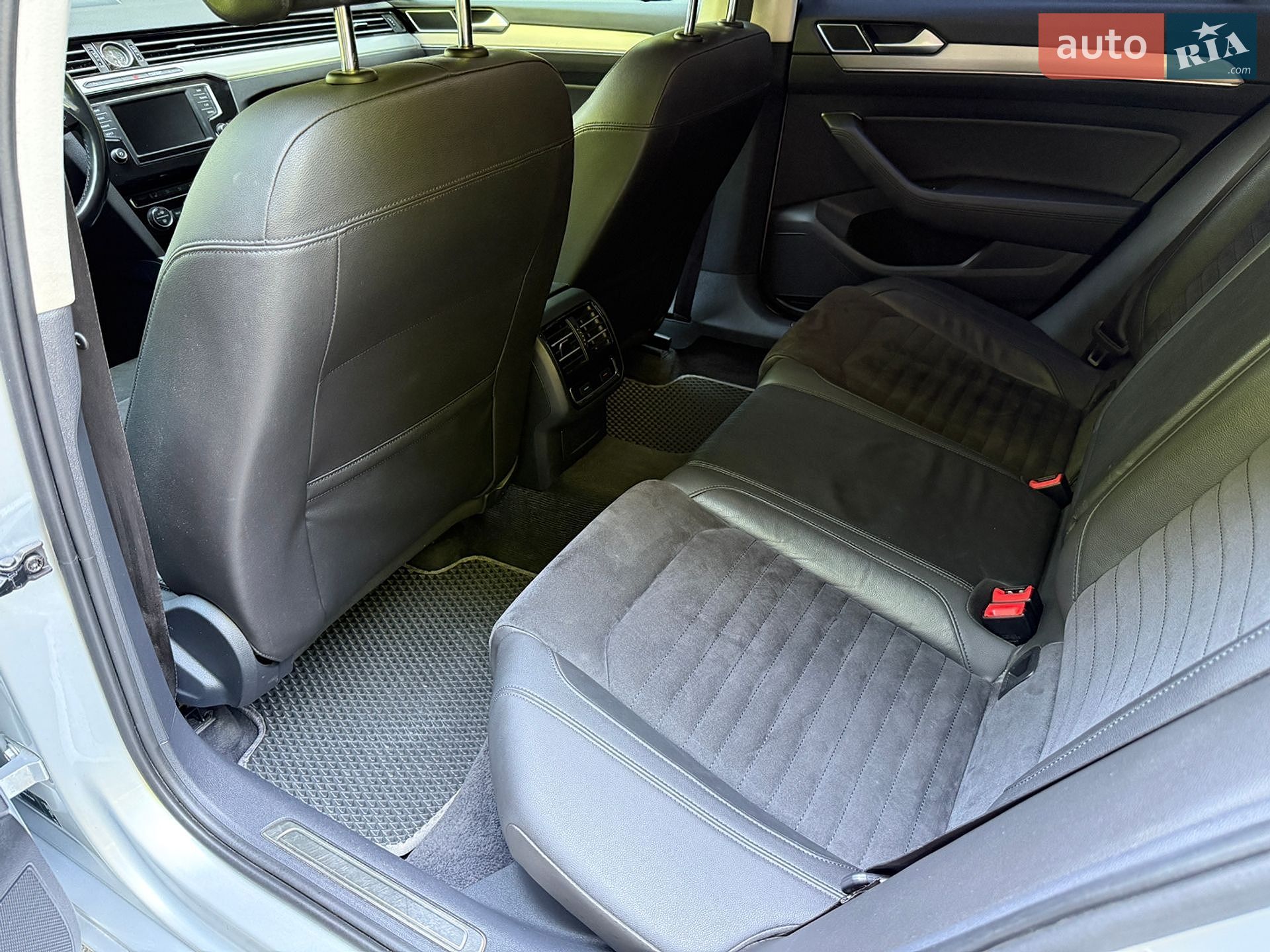 Volkswagen Passat 2015 VIN WVWZZZ3CZFE461538 фото оголошення 28 з 35