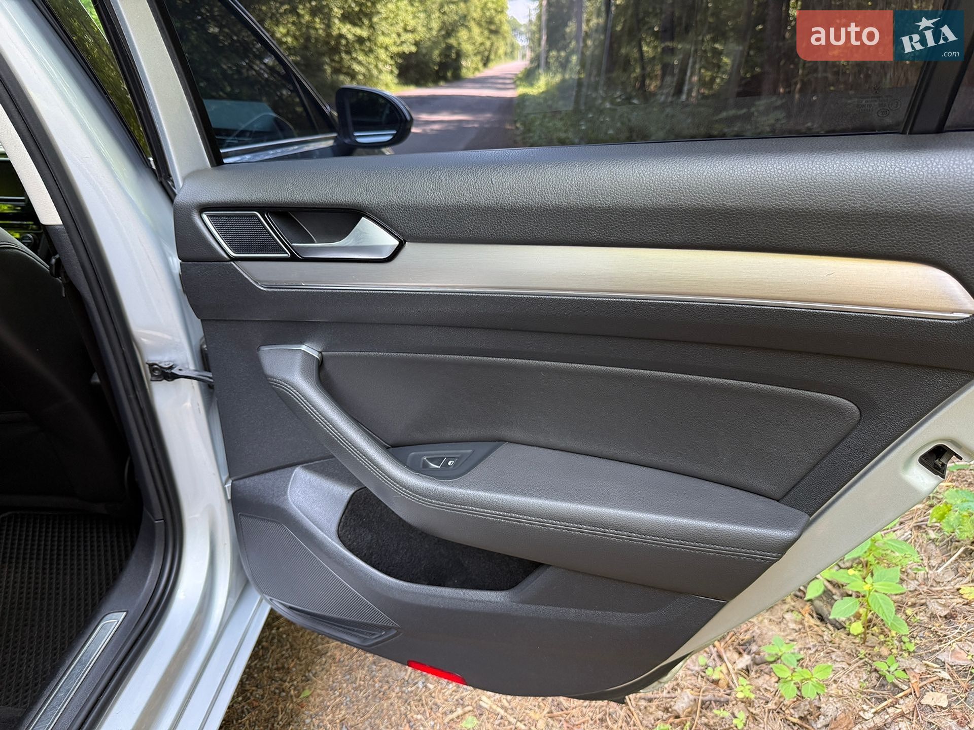 Volkswagen Passat 2015 VIN WVWZZZ3CZFE461538 фото оголошення 29 з 35