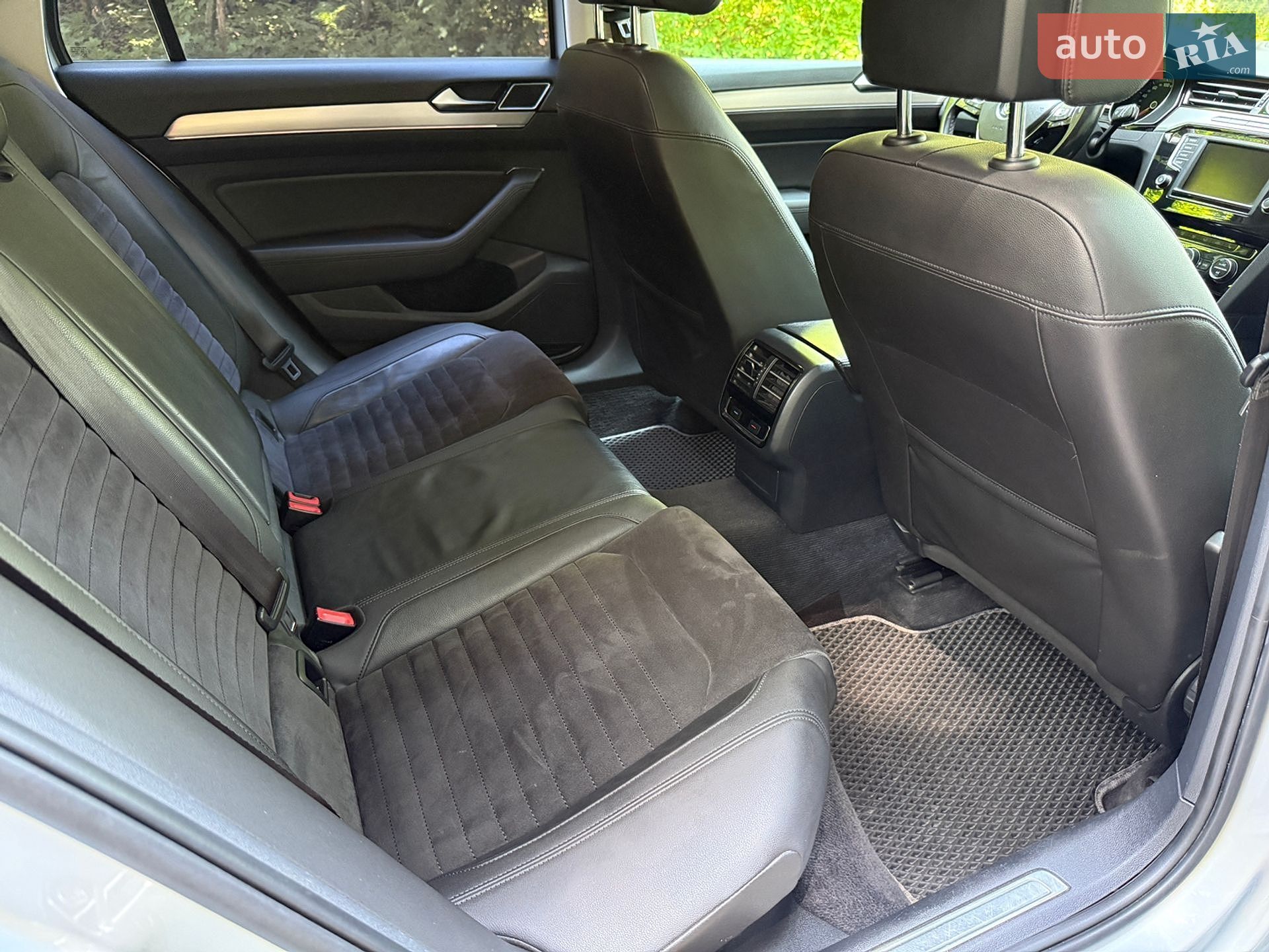 Volkswagen Passat 2015 VIN WVWZZZ3CZFE461538 фото оголошення 30 з 35