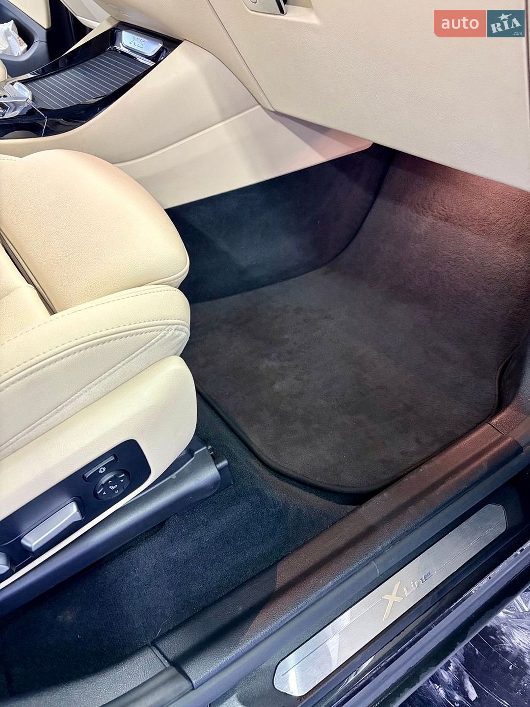 BMW X3 2020 VIN 5UXTS1C01M9F37083 фото оголошення 12 з 28