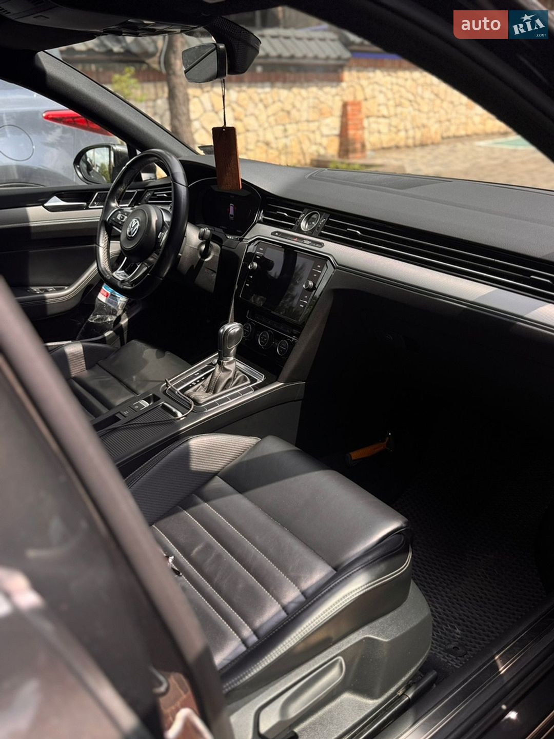 Volkswagen Passat 2018 VIN WVWZZZ3CZJE216913 фото оголошення 14 з 21