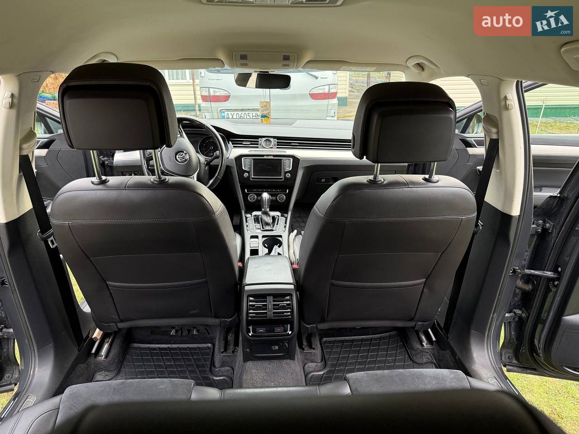 Volkswagen Passat 2016 VIN WVWZZZ3CZHP001340 фото оголошення 10 з 19