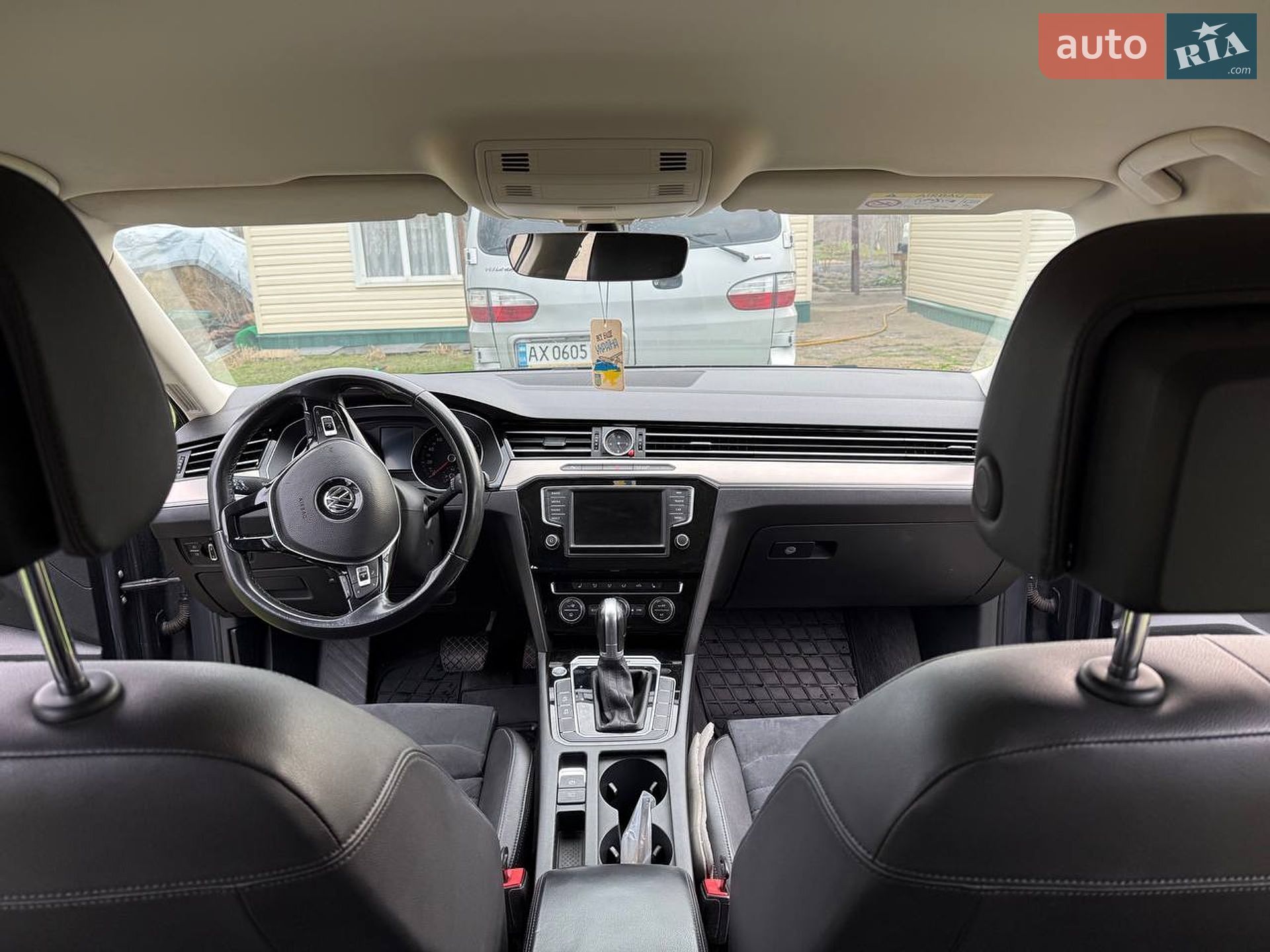 Volkswagen Passat 2016 VIN WVWZZZ3CZHP001340 фото оголошення 11 з 19