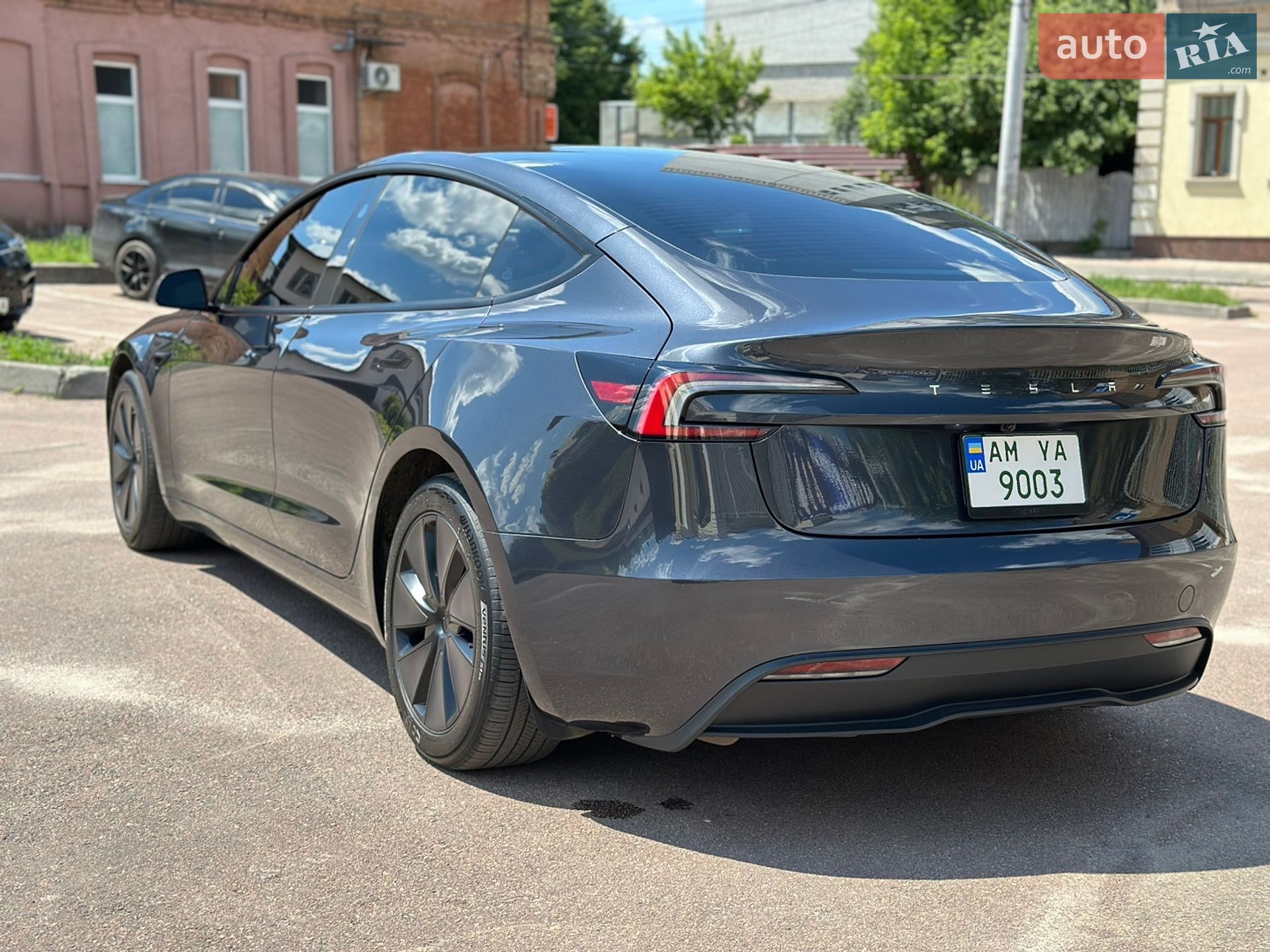Tesla Model 3 2024 VIN 5YJ3E1EA8RF726287 фото оголошення 7 з 18