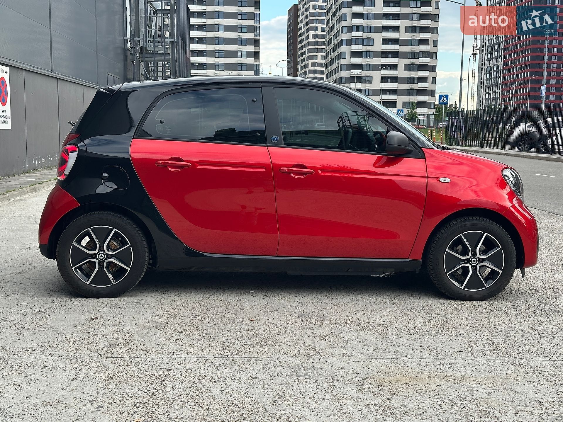 Smart EQ Forfour 2021 VIN W1A4530911Y253867 фото оголошення 10 з 29