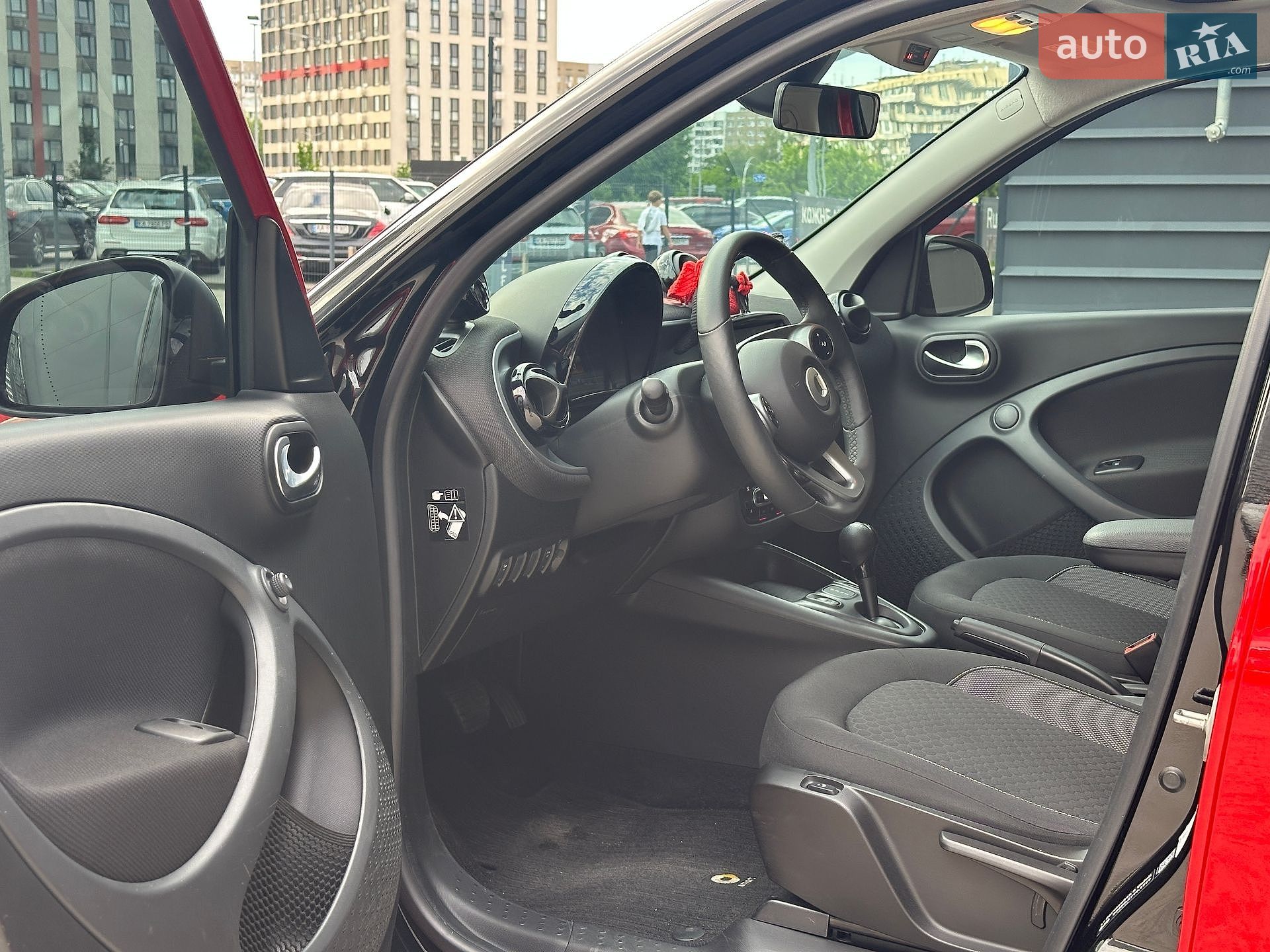 Smart EQ Forfour 2021 VIN W1A4530911Y253867 фото оголошення 17 з 29