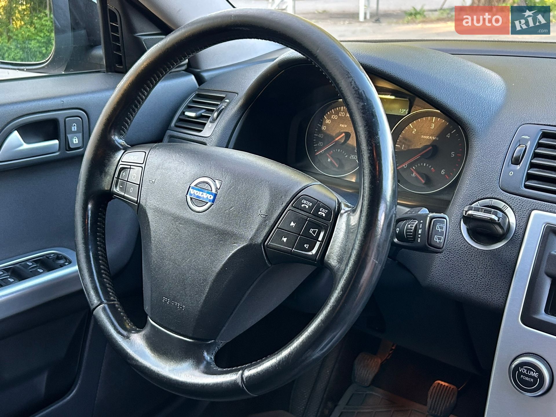 Volvo V50 2010 VIN YV1MW76F2A2565438 фото оголошення 11 з 18