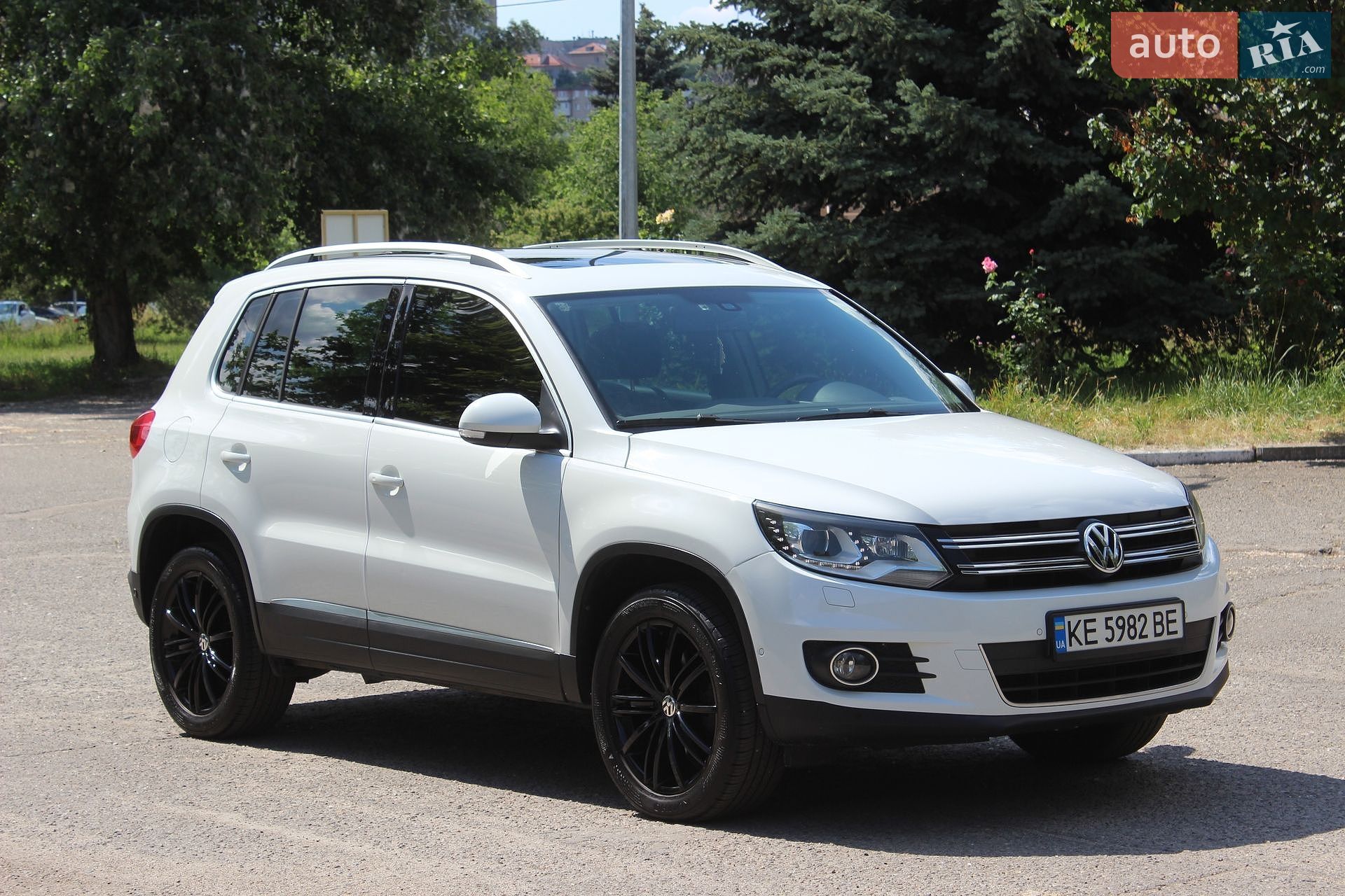 Volkswagen Tiguan 2015 VIN WVGZZZ5NZGW037374 фото оголошення 8 з 58
