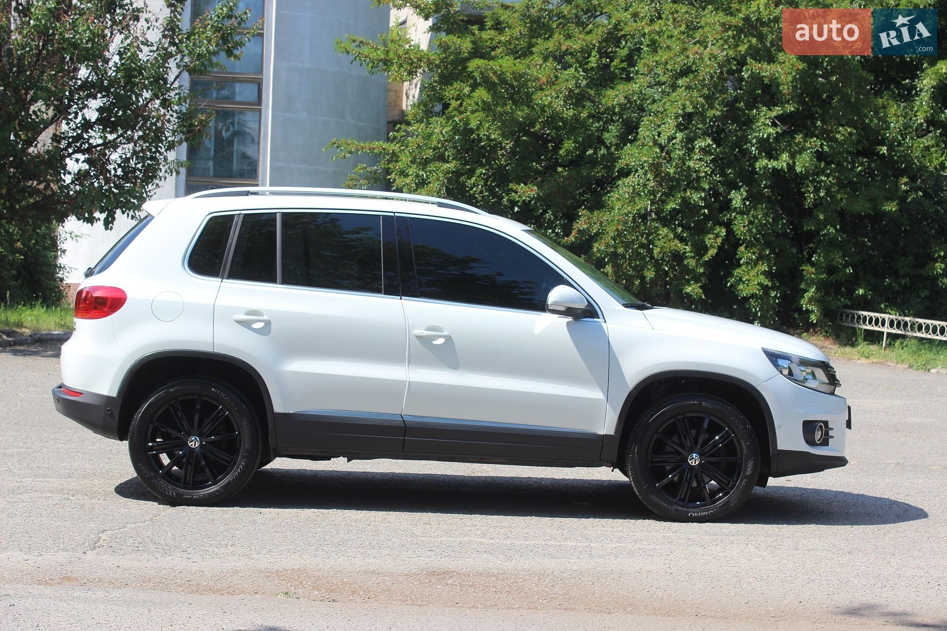 Volkswagen Tiguan 2015 VIN WVGZZZ5NZGW037374 фото оголошення 9 з 58