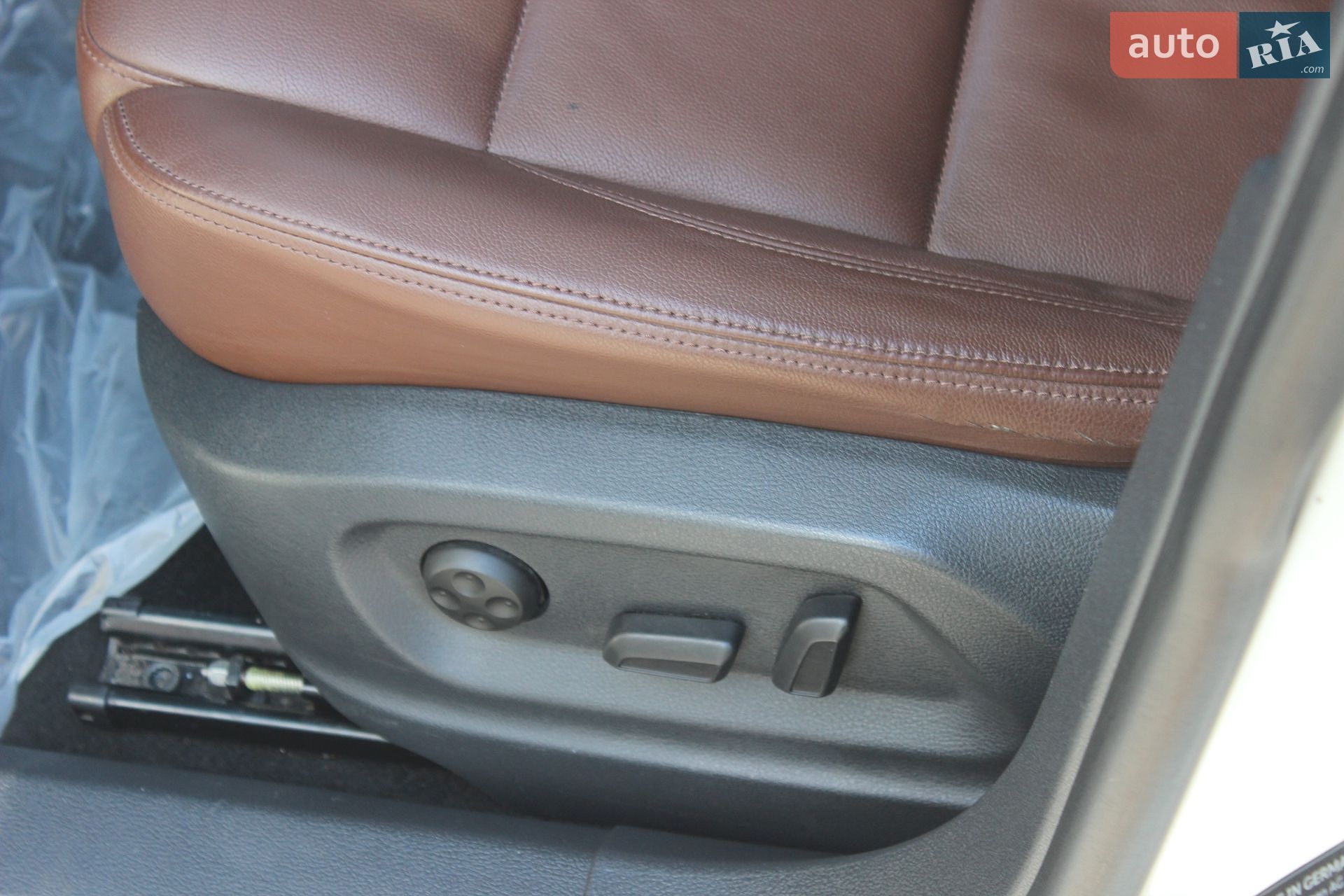 Volkswagen Tiguan 2015 VIN WVGZZZ5NZGW037374 фото оголошення 30 з 58