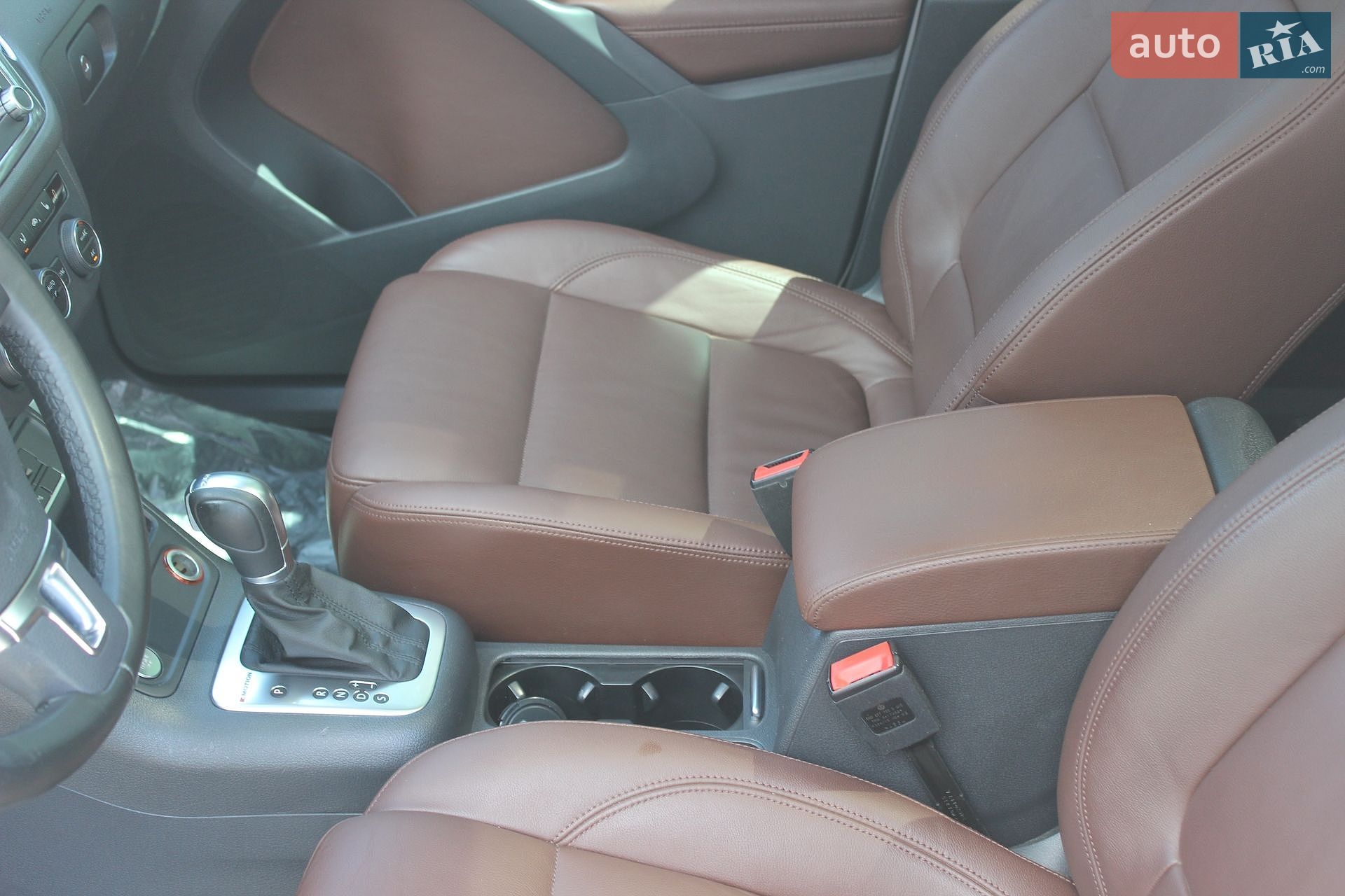 Volkswagen Tiguan 2015 VIN WVGZZZ5NZGW037374 фото оголошення 31 з 58
