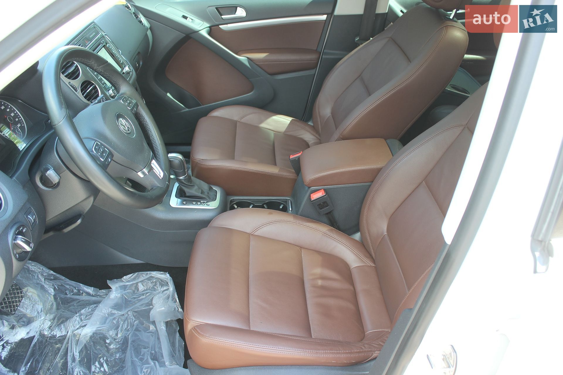 Volkswagen Tiguan 2015 VIN WVGZZZ5NZGW037374 фото оголошення 32 з 58