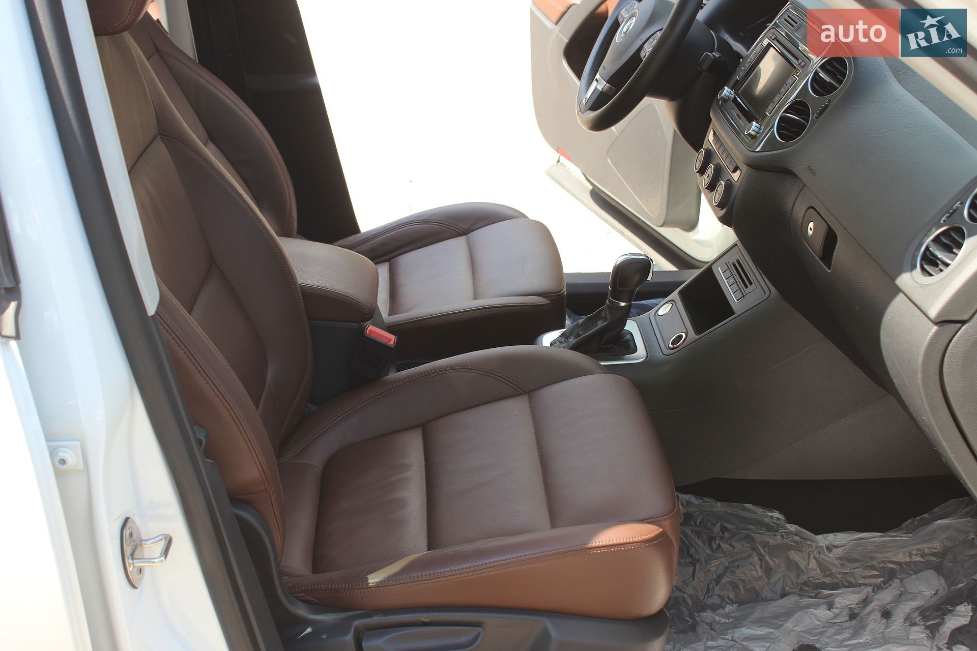 Volkswagen Tiguan 2015 VIN WVGZZZ5NZGW037374 фото оголошення 43 з 58