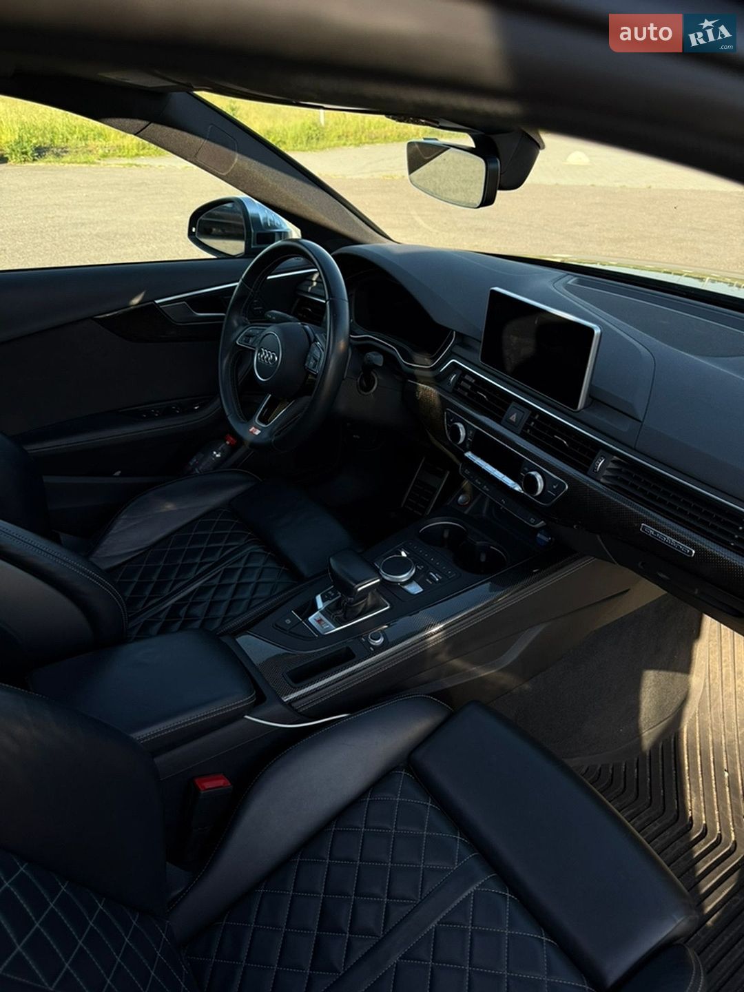 Audi S4 2019 VIN WAUB4AF41KA044595 фото оголошення 9 з 16