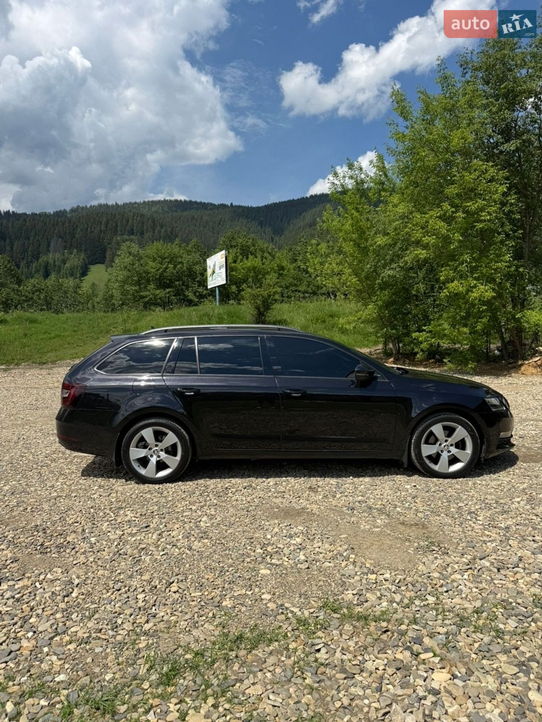 Skoda Octavia 2018 VIN TMBJJ7NE4J0228003 фото оголошення 4 з 10