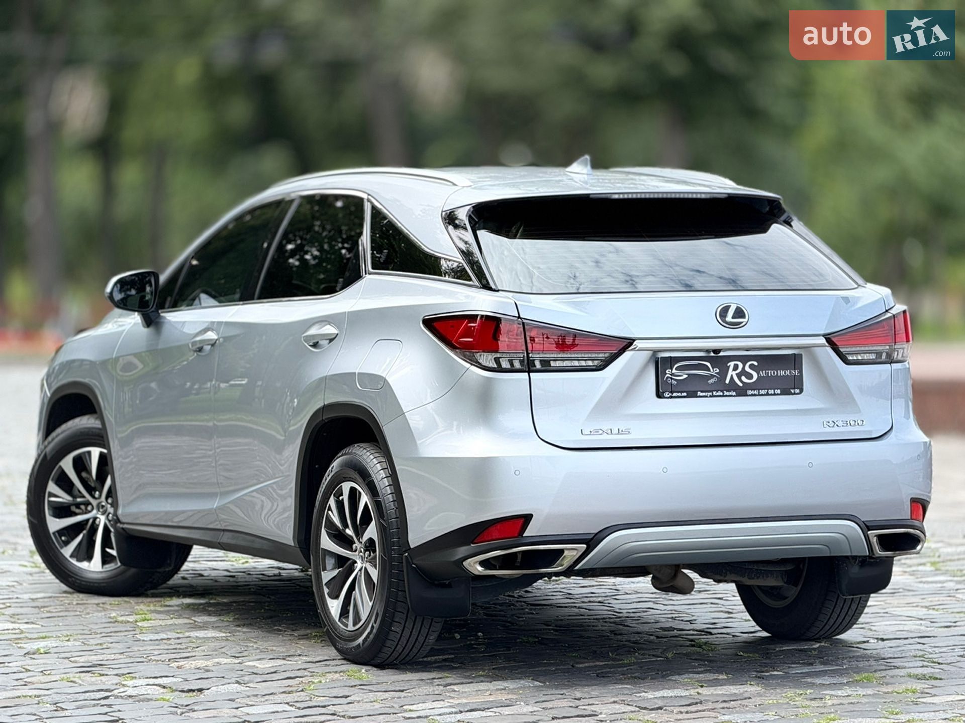 Lexus RX 2022 VIN JTJBAMCA002177070 фото оголошення 2 з 43