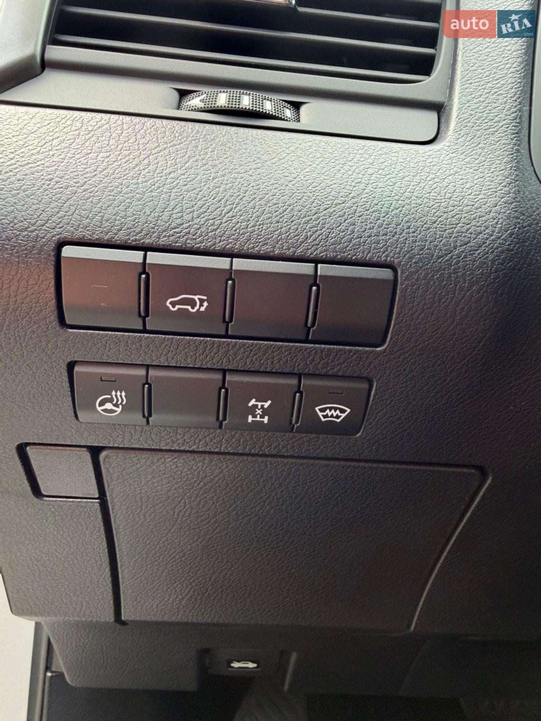 Lexus RX 2022 VIN JTJBAMCA002177070 фото оголошення 21 з 43
