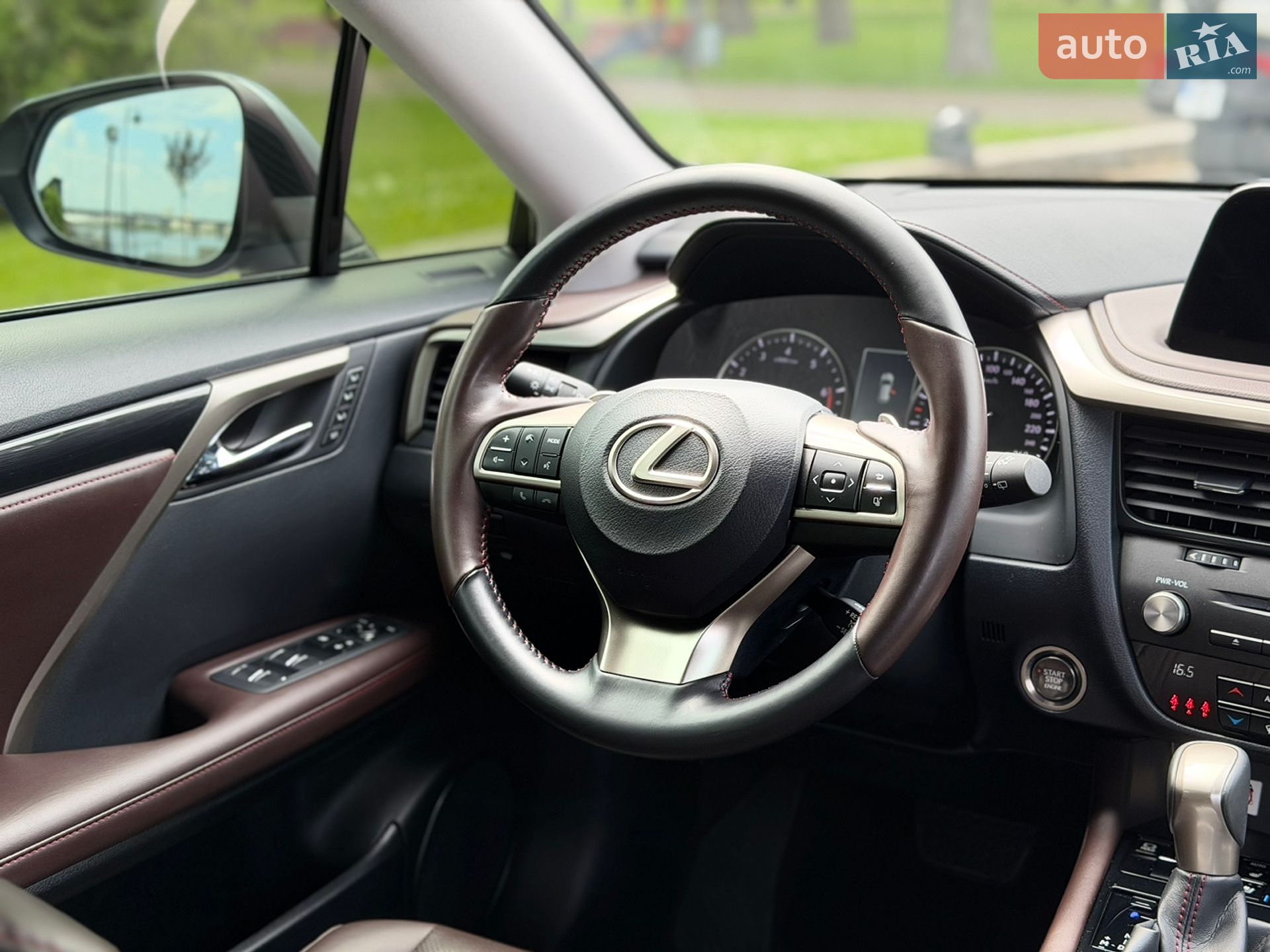 Lexus RX 2022 VIN JTJBAMCA002177070 фото оголошення 31 з 43