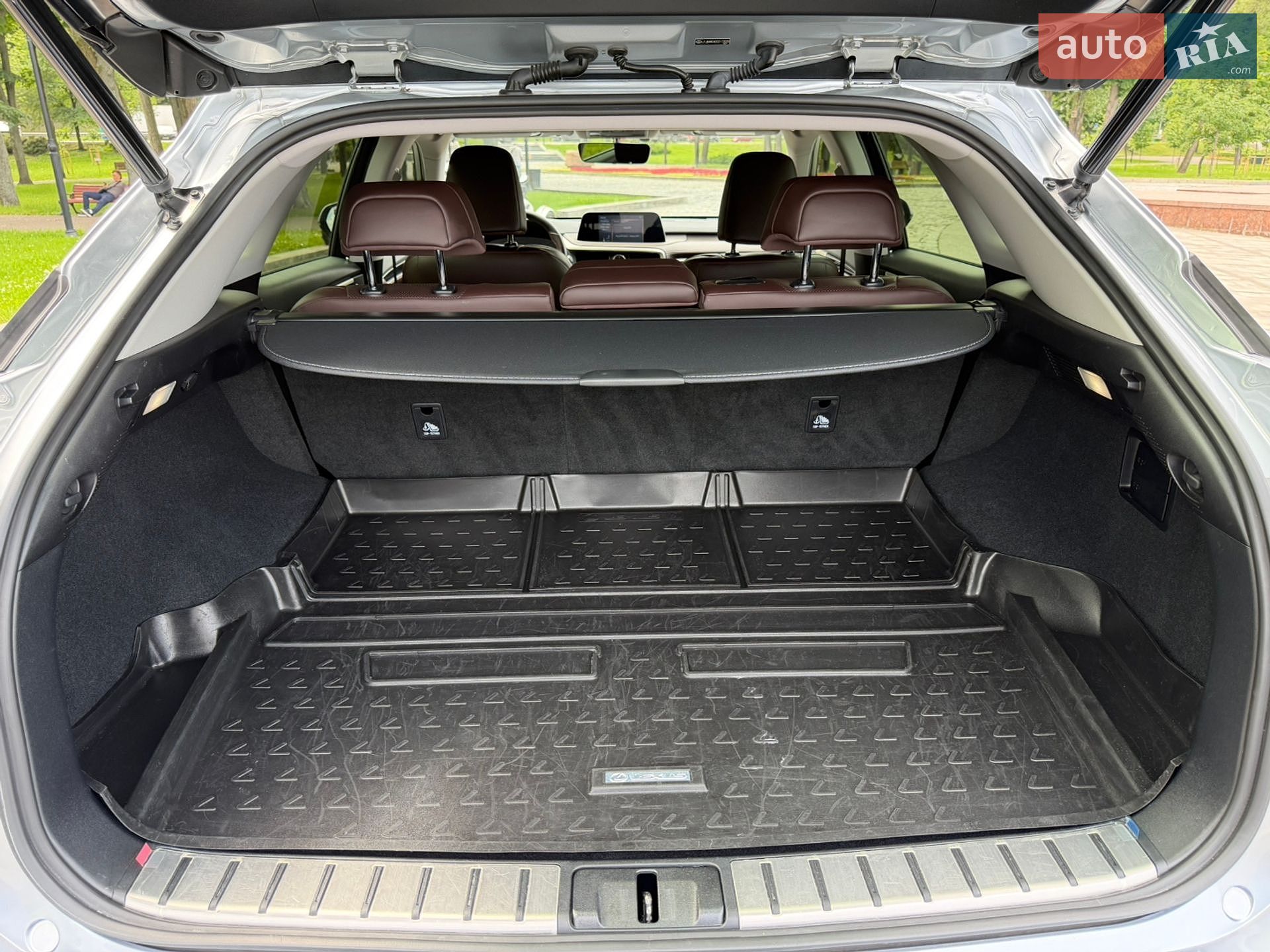Lexus RX 2022 VIN JTJBAMCA002177070 фото оголошення 27 з 43