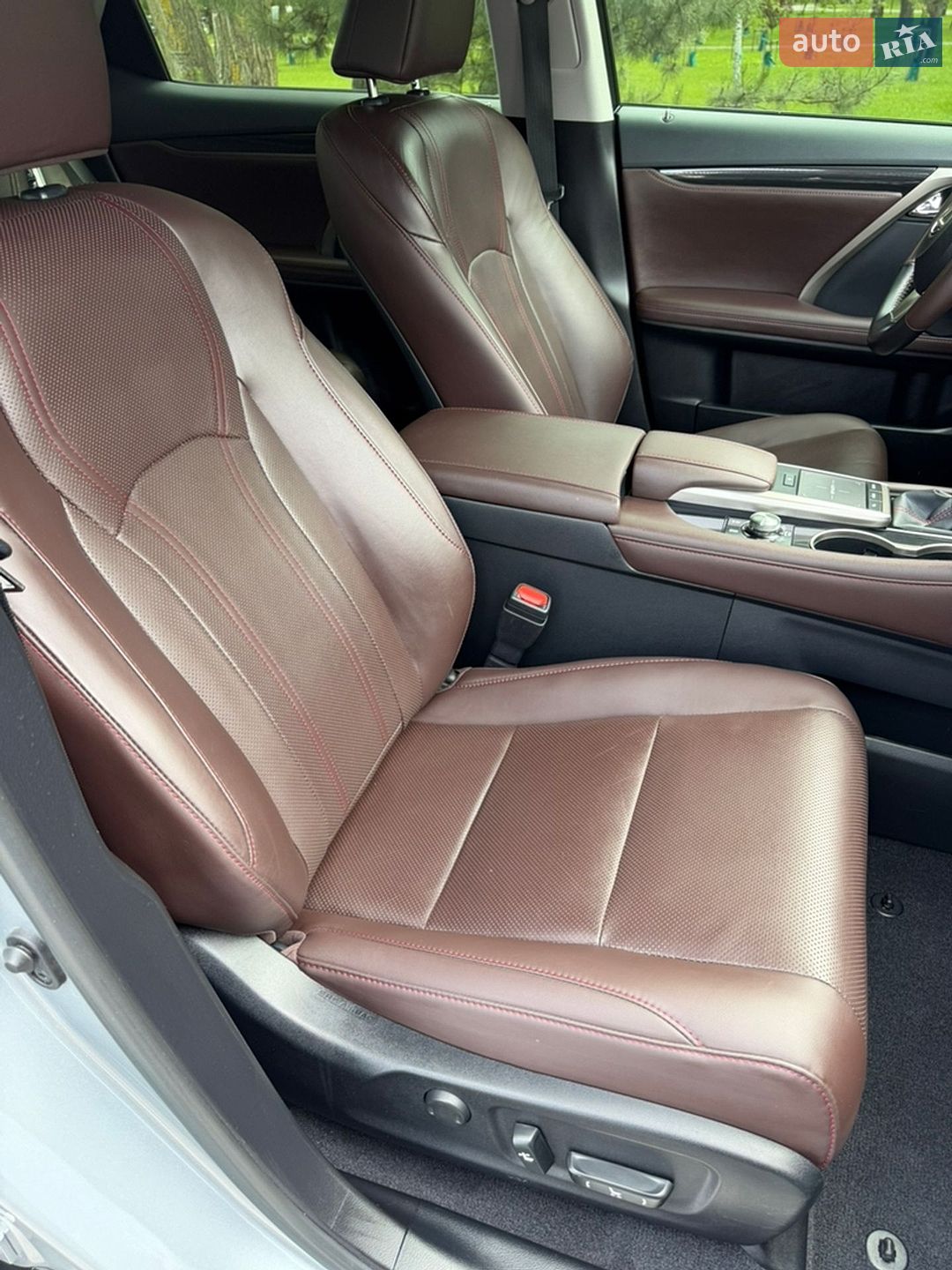 Lexus RX 2022 VIN JTJBAMCA002177070 фото оголошення 35 з 43