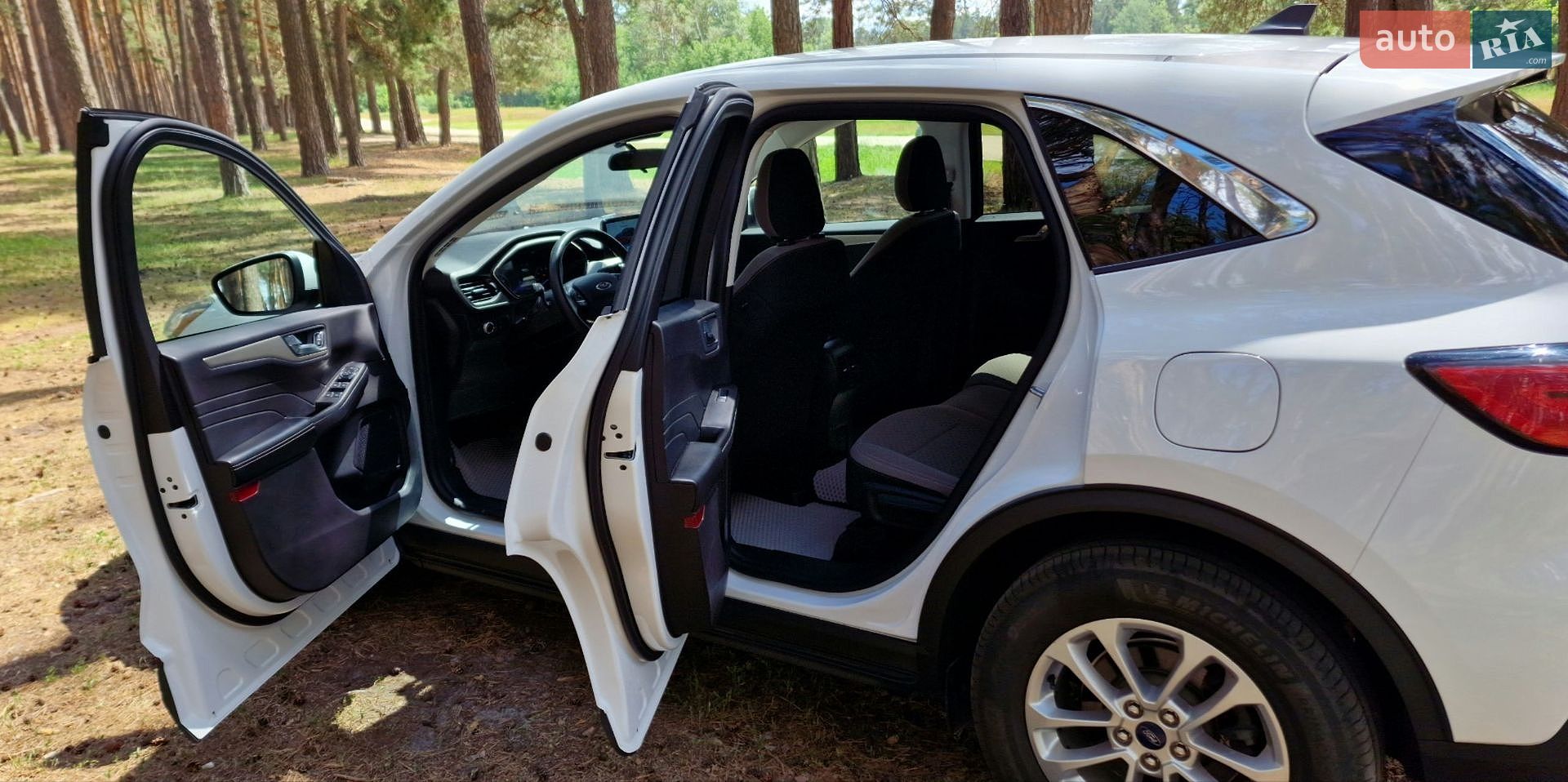 Ford Escape 2021 VIN 1FMCU9BZ9MUA86596 фото оголошення 5 з 13