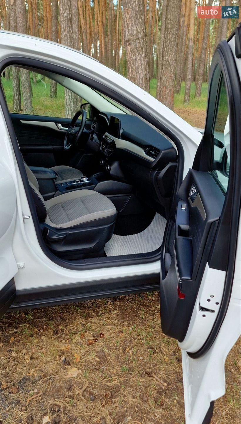 Ford Escape 2021 VIN 1FMCU9BZ9MUA86596 фото оголошення 3 з 13