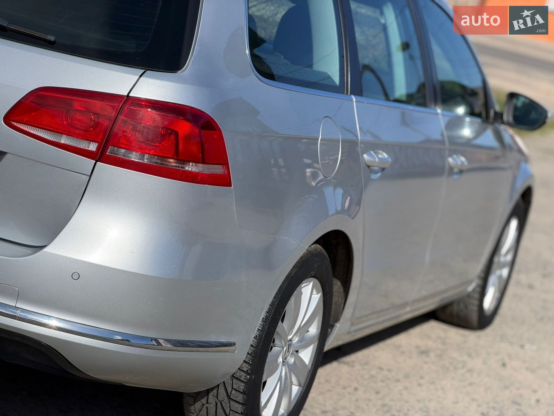 Volkswagen Passat 2012 VIN WVWZZZ3CZDE036680 фото оголошення 17 з 58
