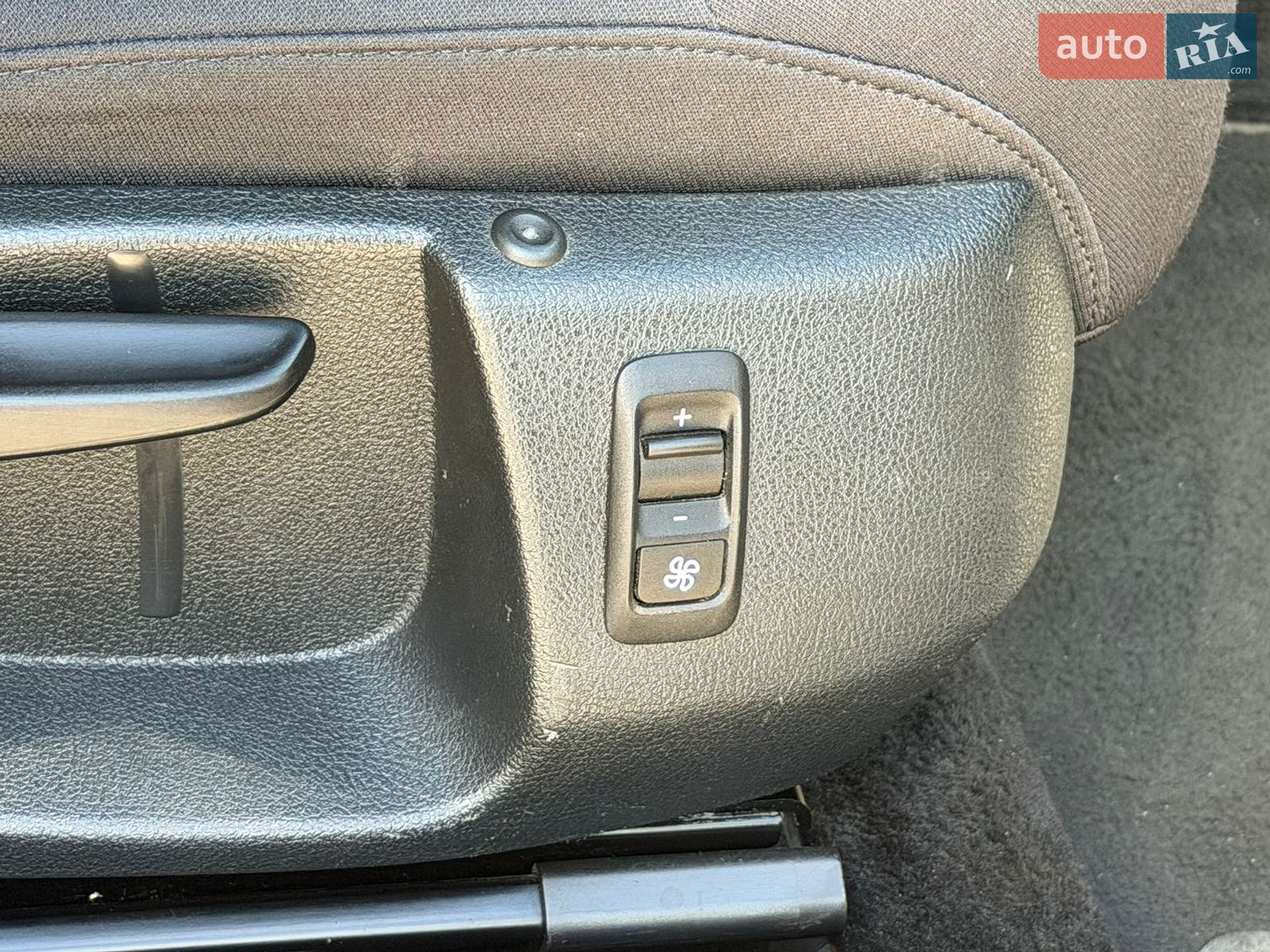 Volkswagen Passat 2012 VIN WVWZZZ3CZDE036680 фото оголошення 33 з 58