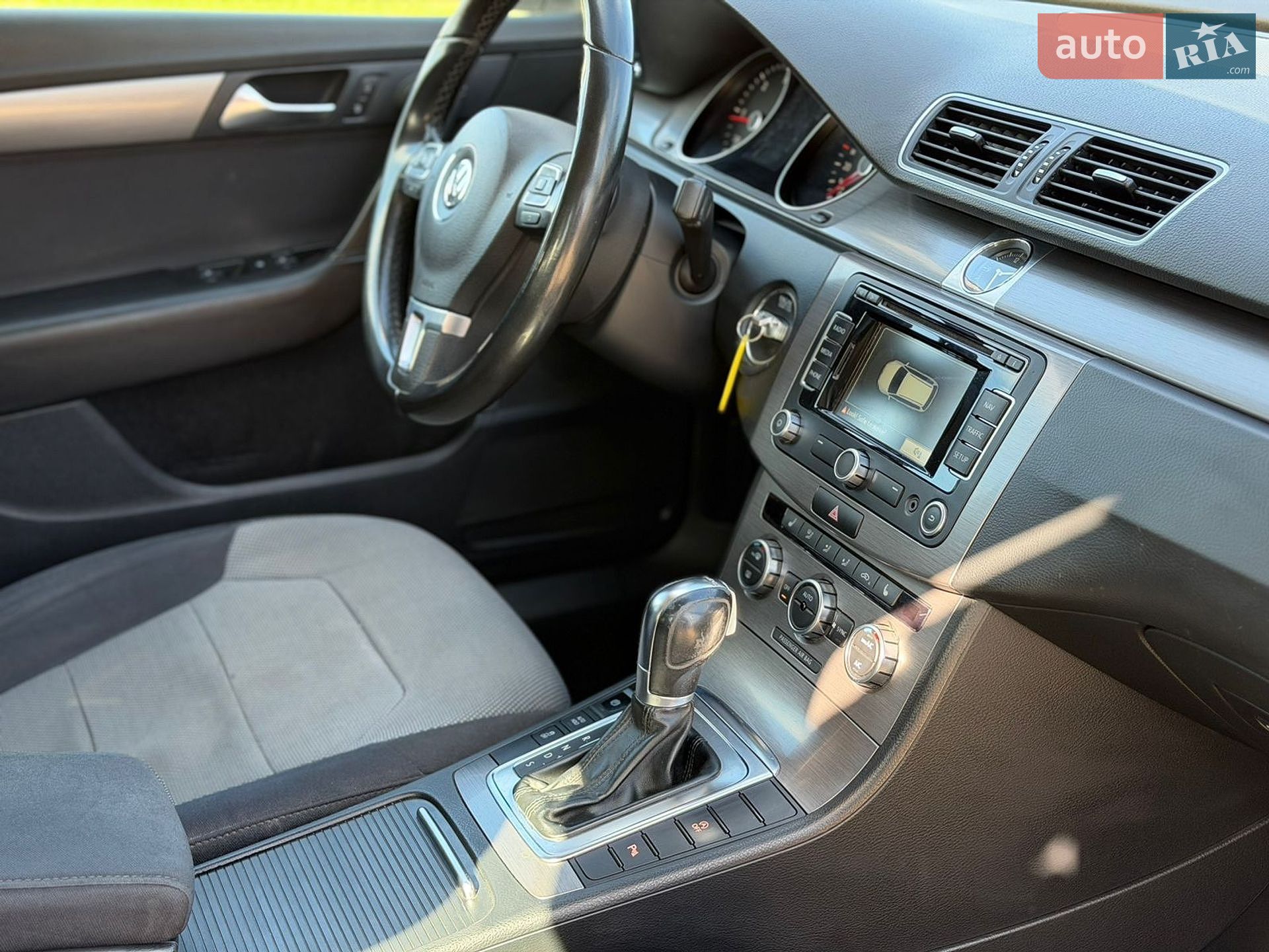 Volkswagen Passat 2012 VIN WVWZZZ3CZDE036680 фото оголошення 37 з 58