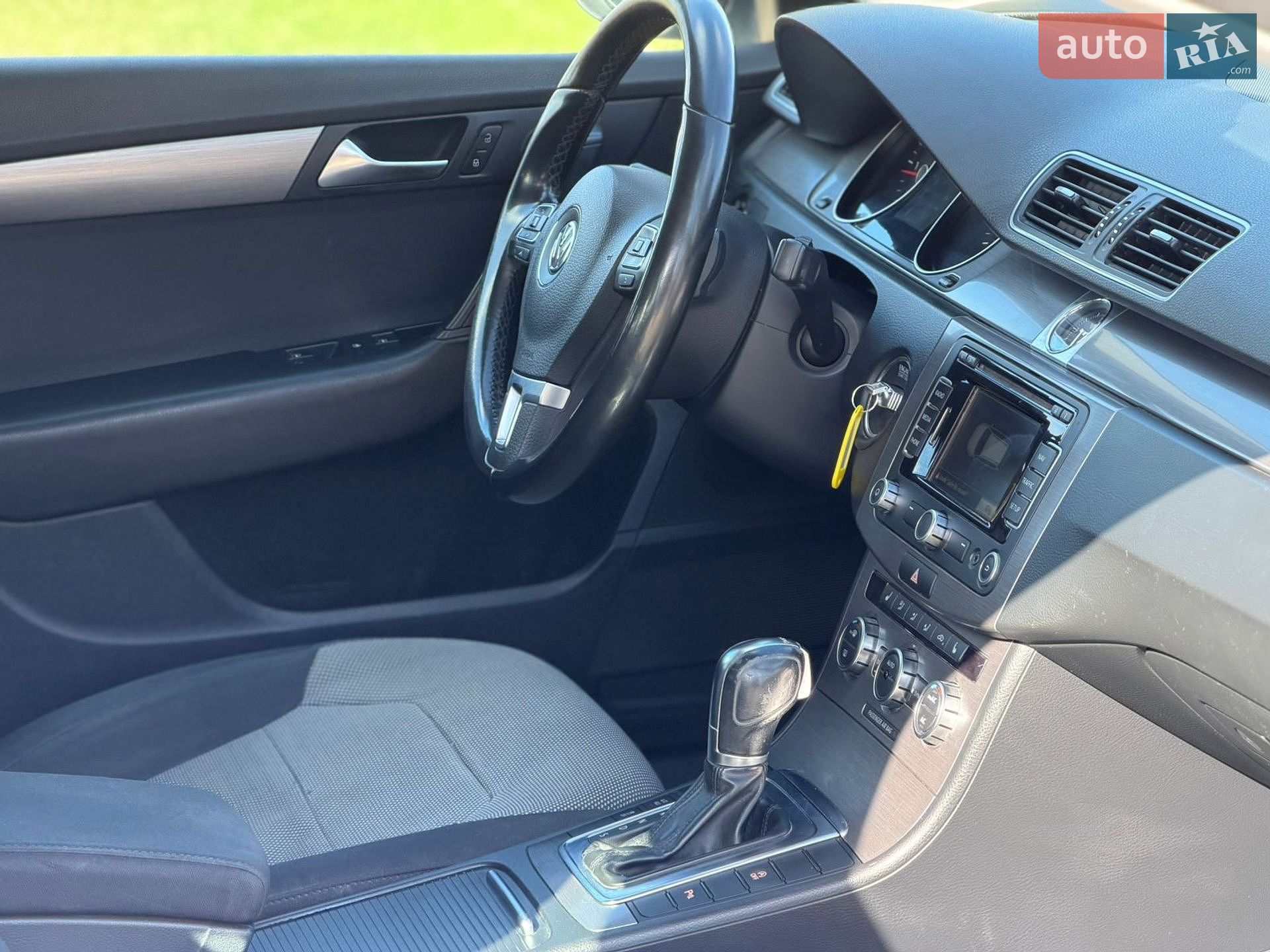 Volkswagen Passat 2012 VIN WVWZZZ3CZDE036680 фото оголошення 38 з 58