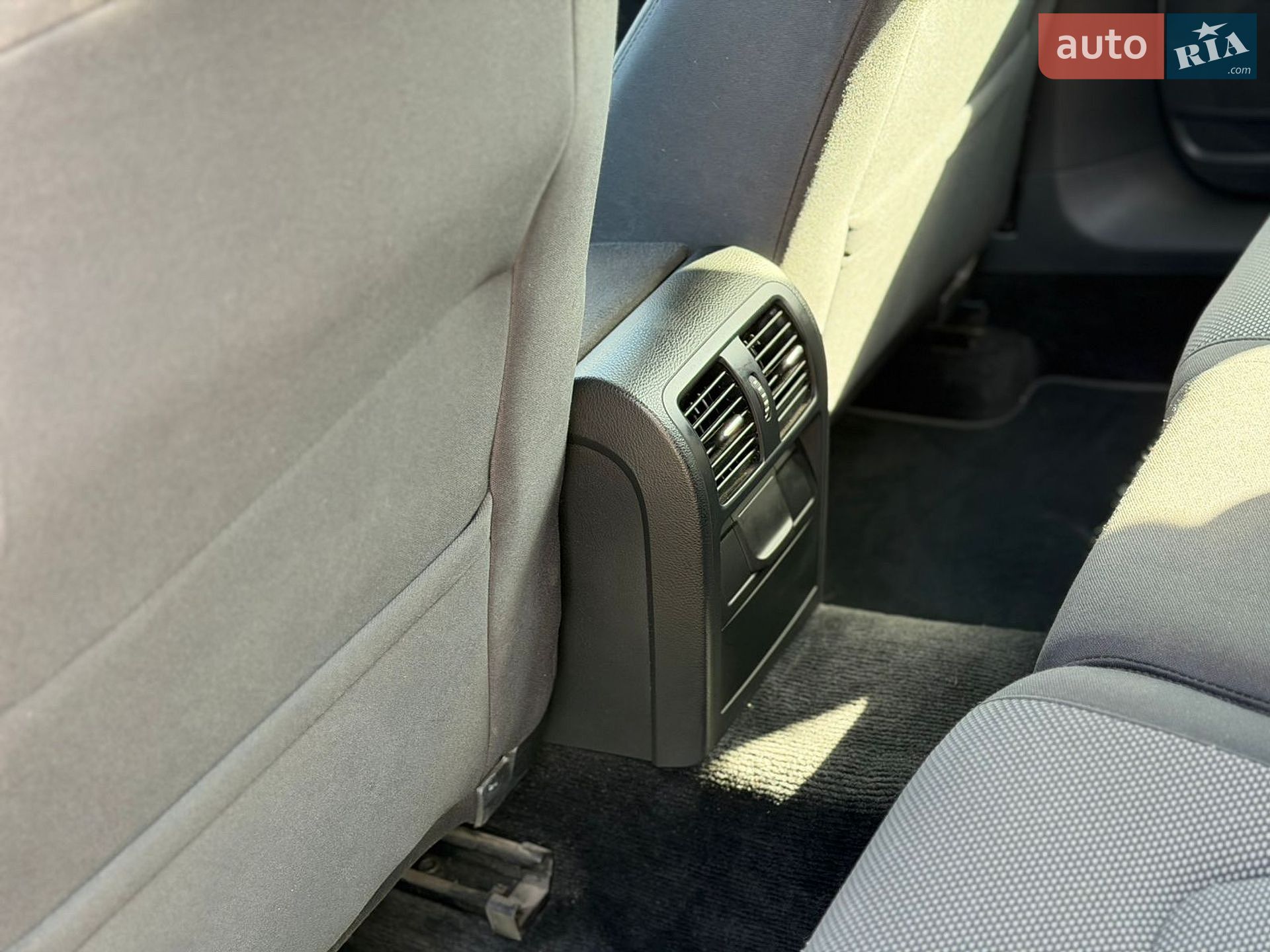 Volkswagen Passat 2012 VIN WVWZZZ3CZDE036680 фото оголошення 44 з 58