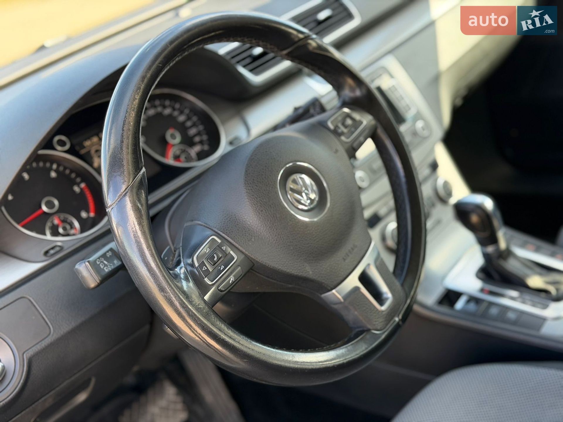 Volkswagen Passat 2012 VIN WVWZZZ3CZDE036680 фото оголошення 50 з 58