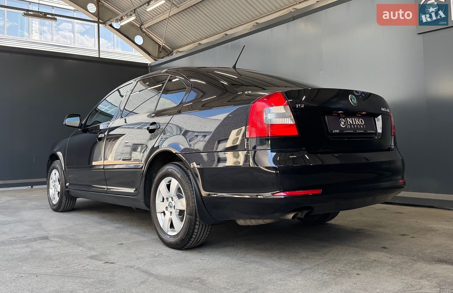 Skoda Octavia 2011 VIN TMBBK41Z3BB155429 фото оголошення 8 з 30