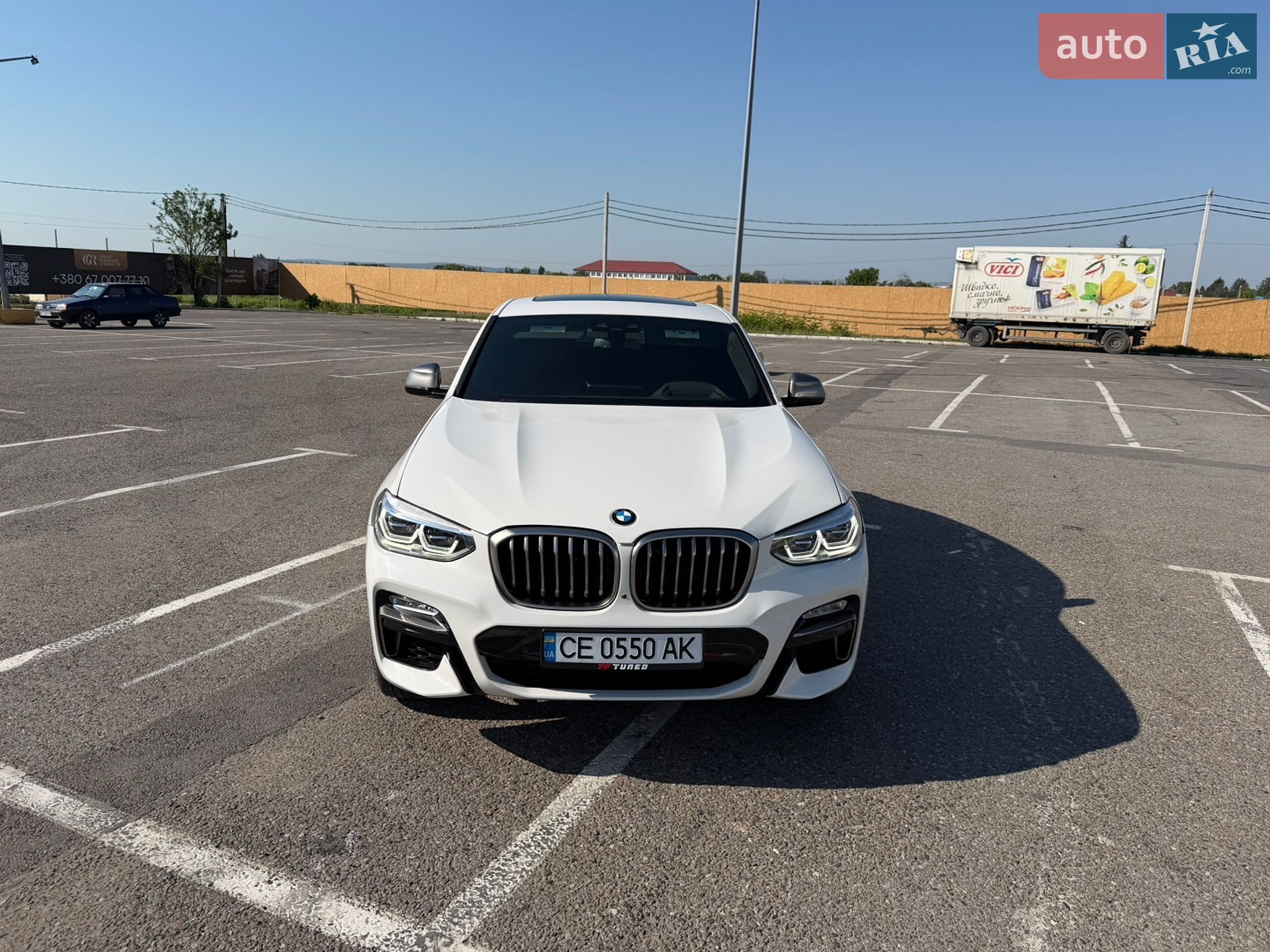 BMW X4 2018 VIN 5UXUJ5C54KLJ63267 фото оголошення 3 з 21