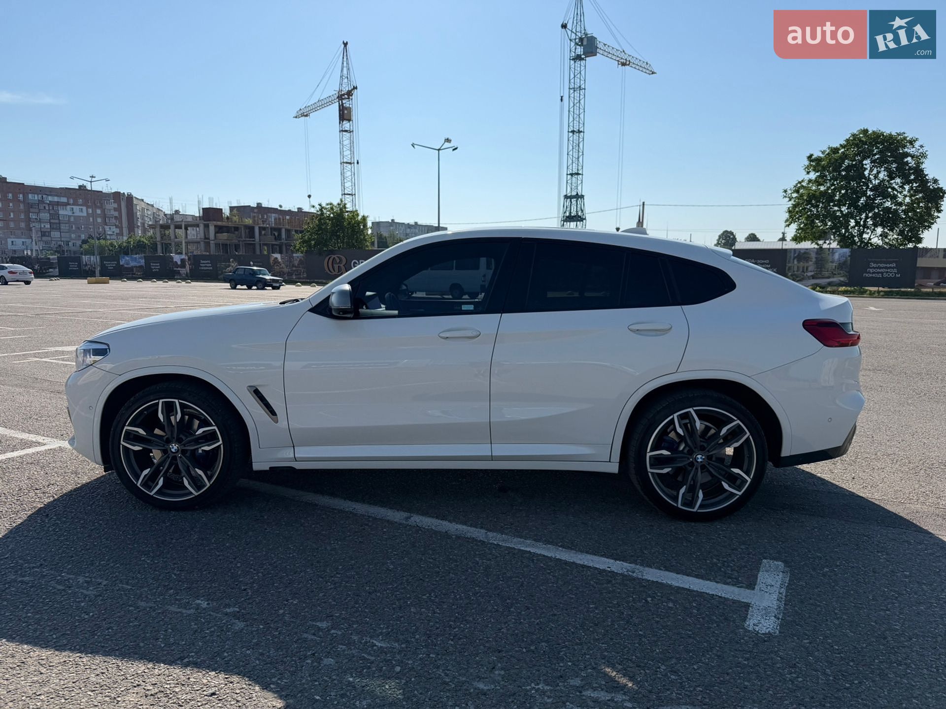 BMW X4 2018 VIN 5UXUJ5C54KLJ63267 фото оголошення 4 з 21