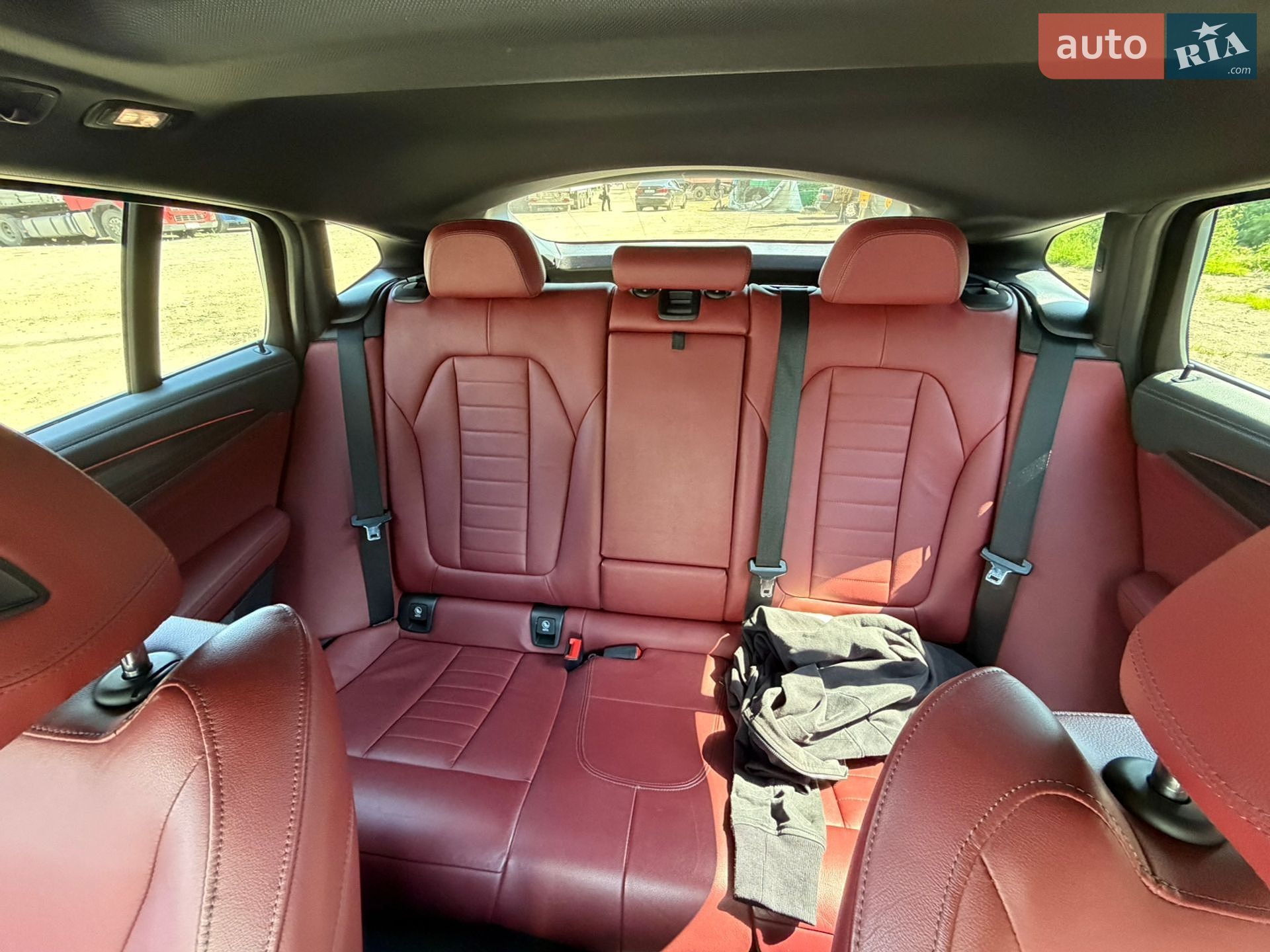 BMW X4 2018 VIN 5UXUJ5C54KLJ63267 фото оголошення 10 з 21