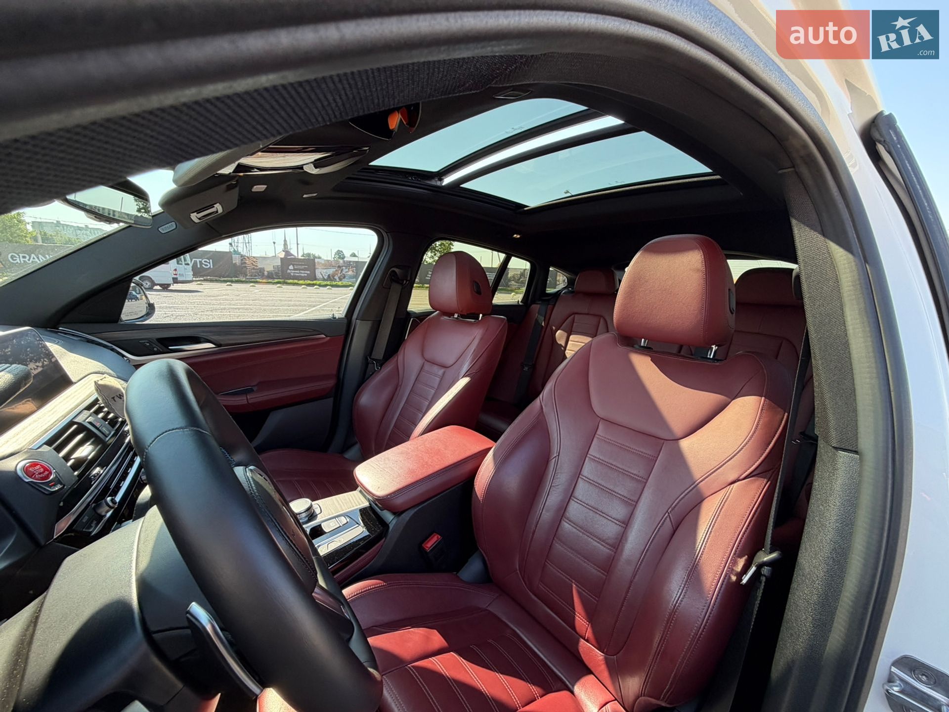 BMW X4 2018 VIN 5UXUJ5C54KLJ63267 фото оголошення 14 з 21