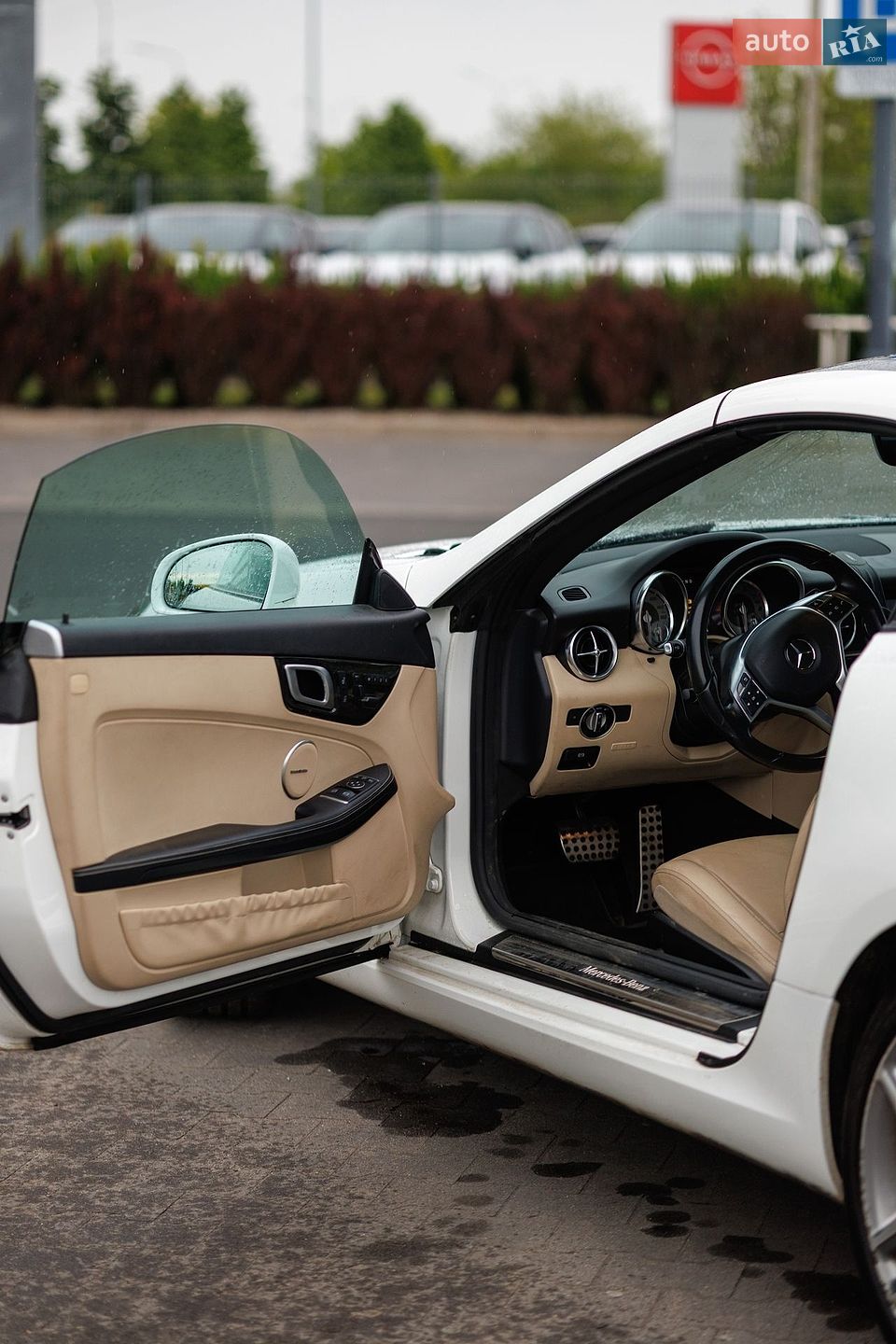 Mercedes-Benz SLK-Class 2016 VIN WDDPK3JA1GF123627 фото оголошення 5 з 15