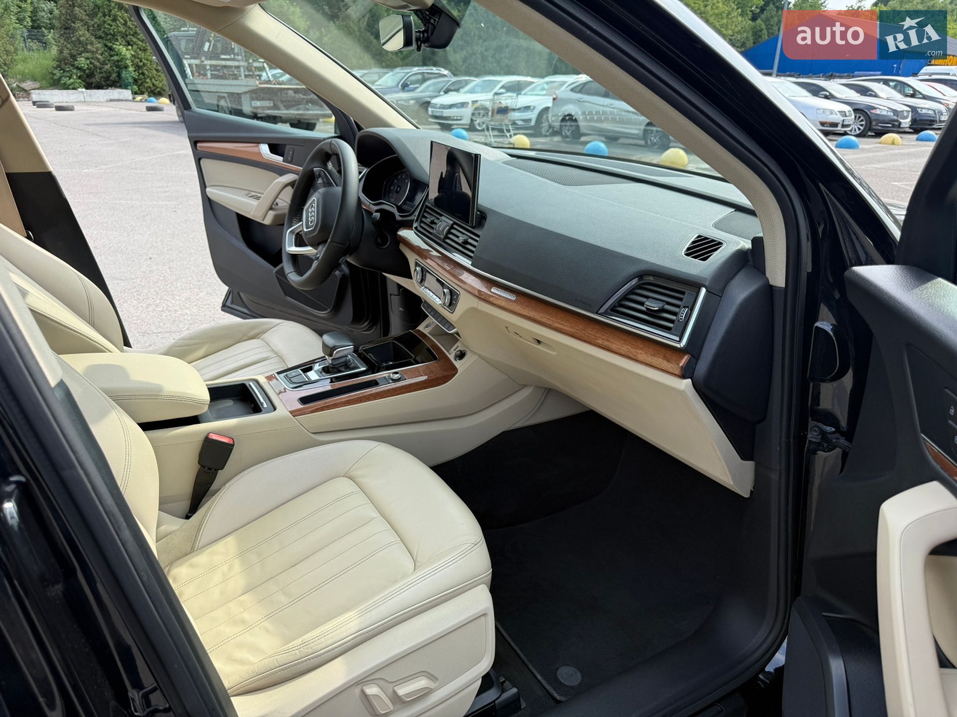Audi Q5 2020 VIN WA1AAAFYXM2004808 фото оголошення 15 з 24