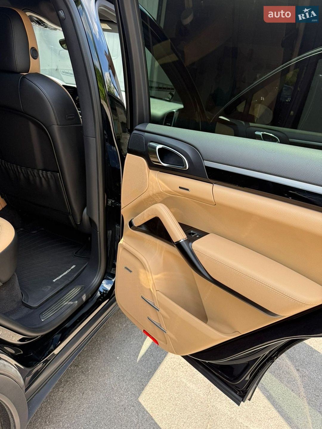 Porsche Cayenne 2016 VIN WP1AA2A2XGKA37681 фото оголошення 18 з 33