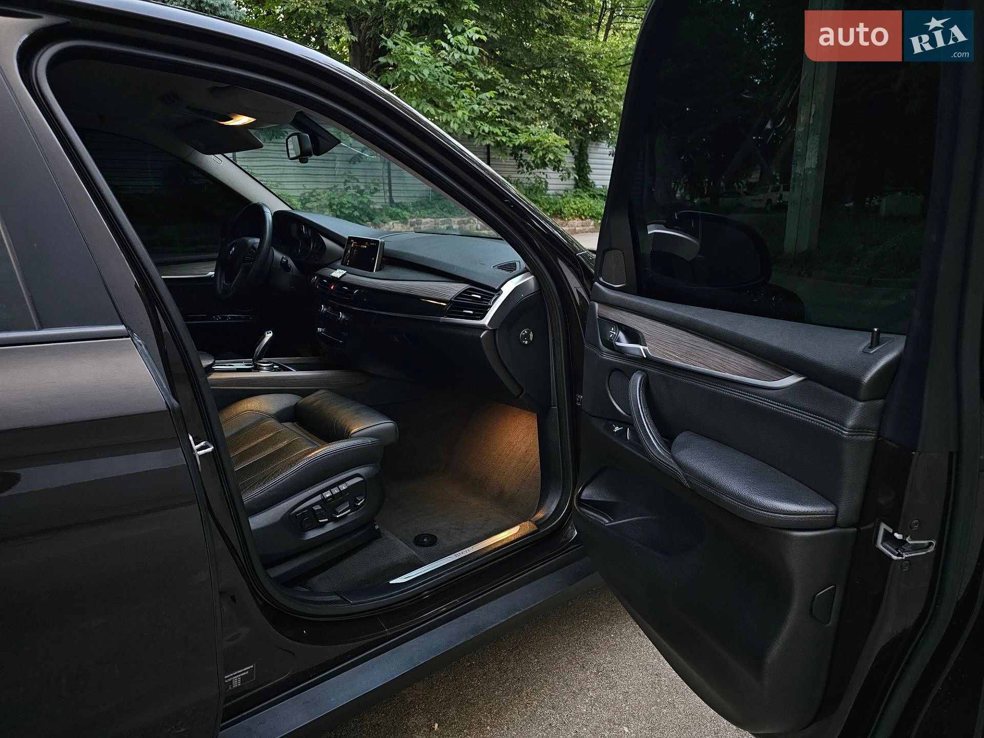 BMW X5 2015 VIN WBALS010900K98843 фото оголошення 44 з 83