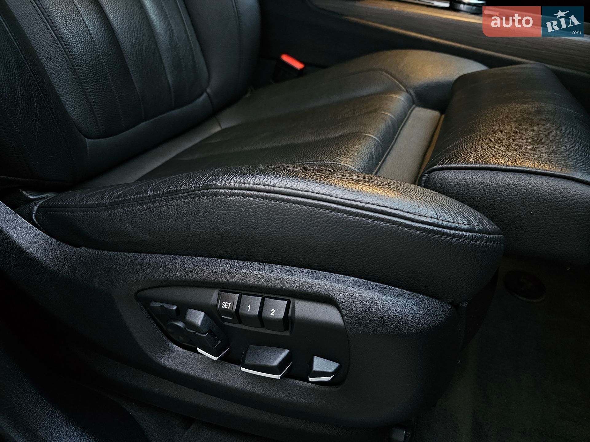 BMW X5 2015 VIN WBALS010900K98843 фото оголошення 48 з 83