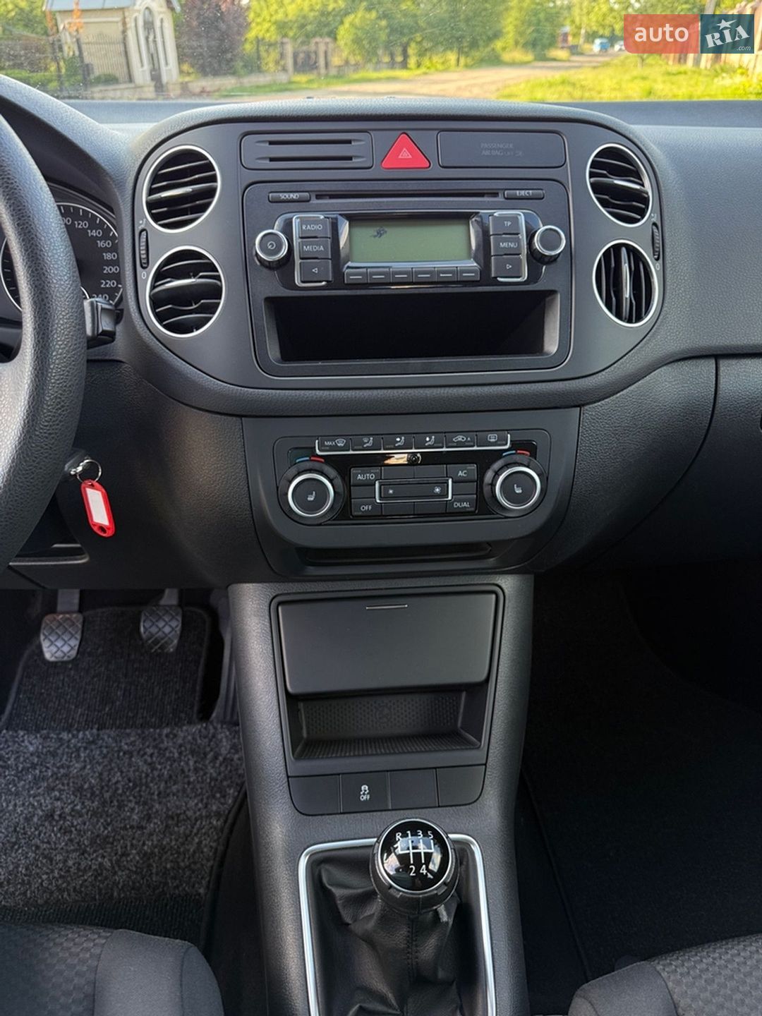 Volkswagen Golf Plus 2010 VIN WVWZZZ1KZBW502950 фото оголошення 26 з 111