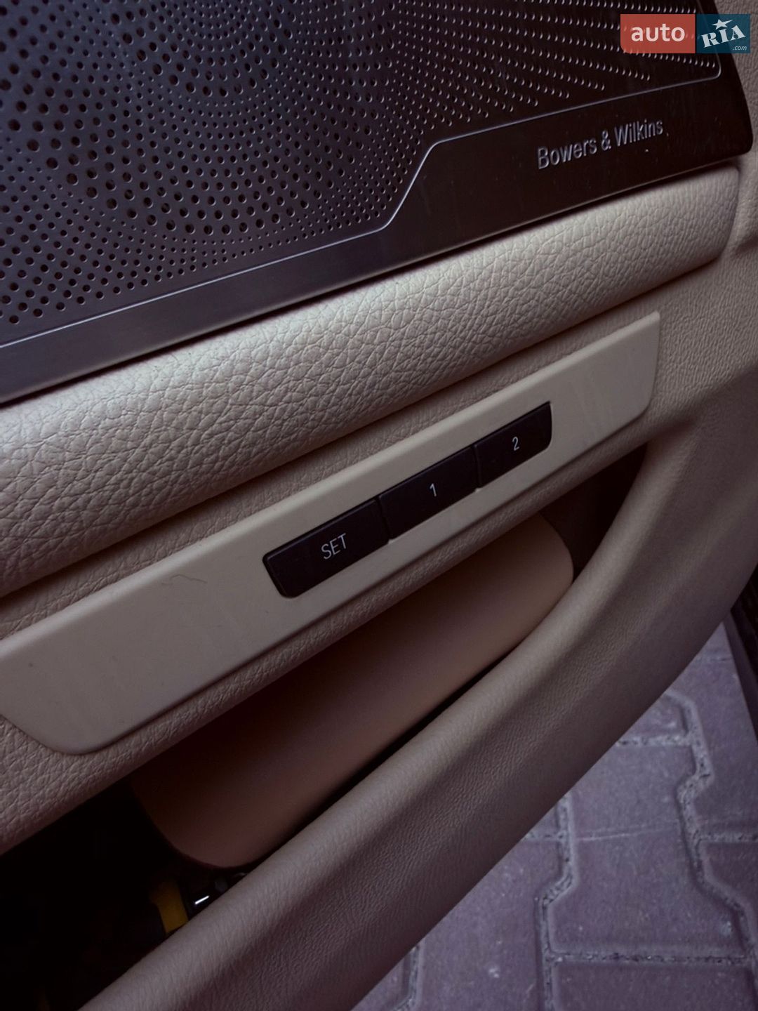 BMW 5 Series 2014 VIN WBA5B3C58FD543040 фото оголошення 23 з 45