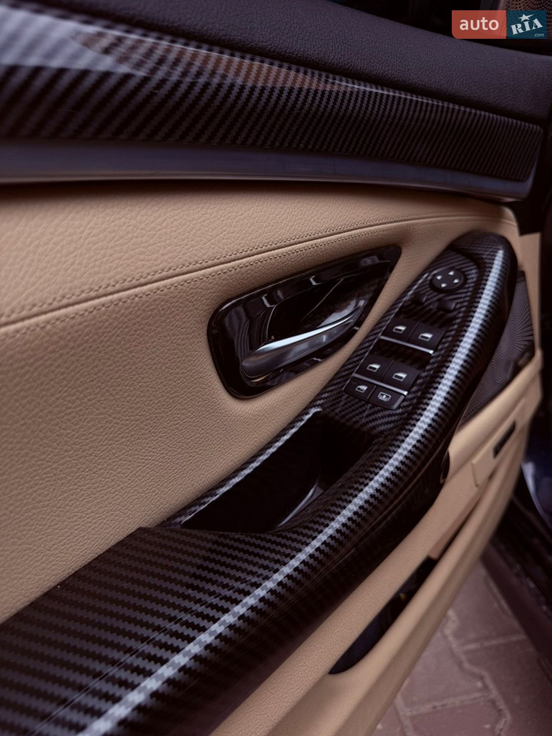BMW 5 Series 2014 VIN WBA5B3C58FD543040 фото оголошення 25 з 45