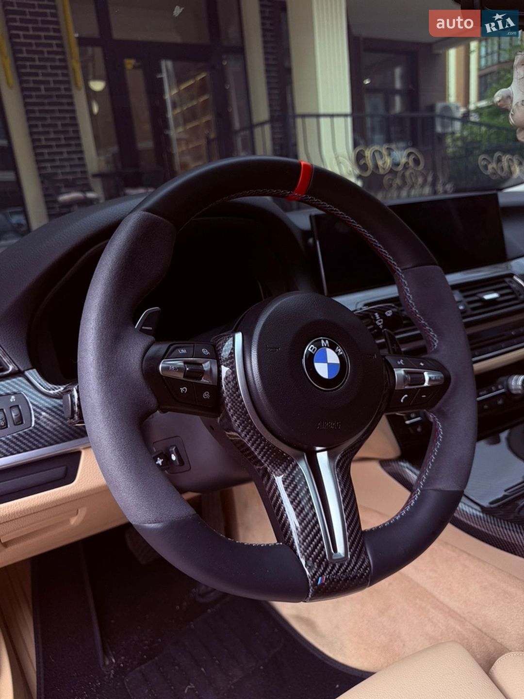 BMW 5 Series 2014 VIN WBA5B3C58FD543040 фото оголошення 27 з 45