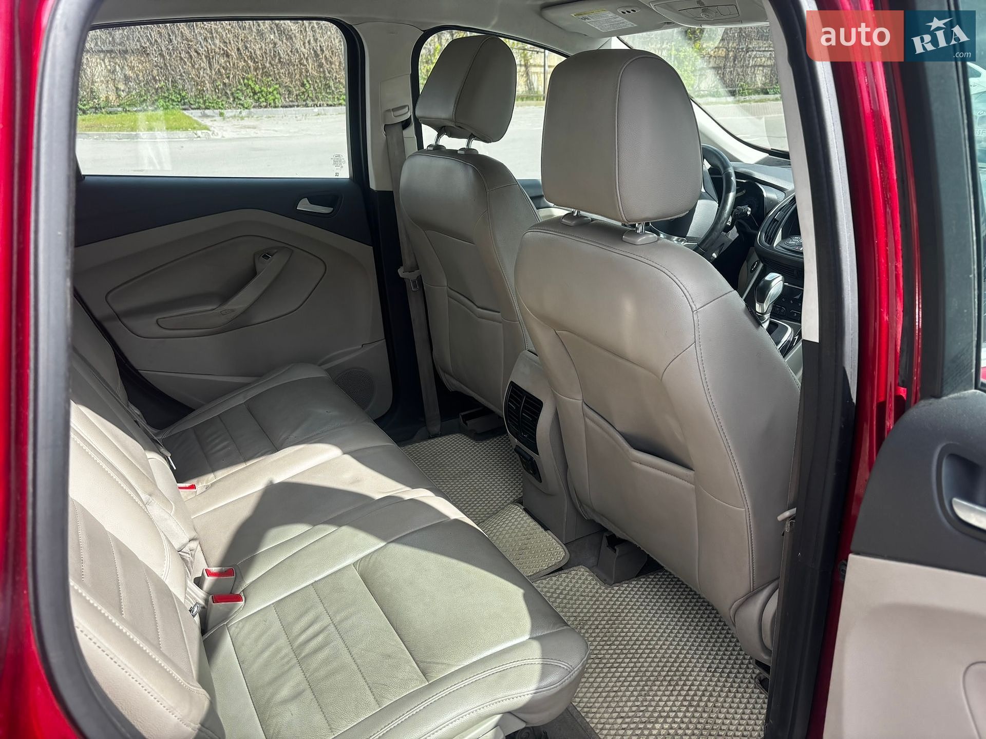 Ford C-Max 2016 VIN 1FADP5CU7GL118022 фото оголошення 3 з 14