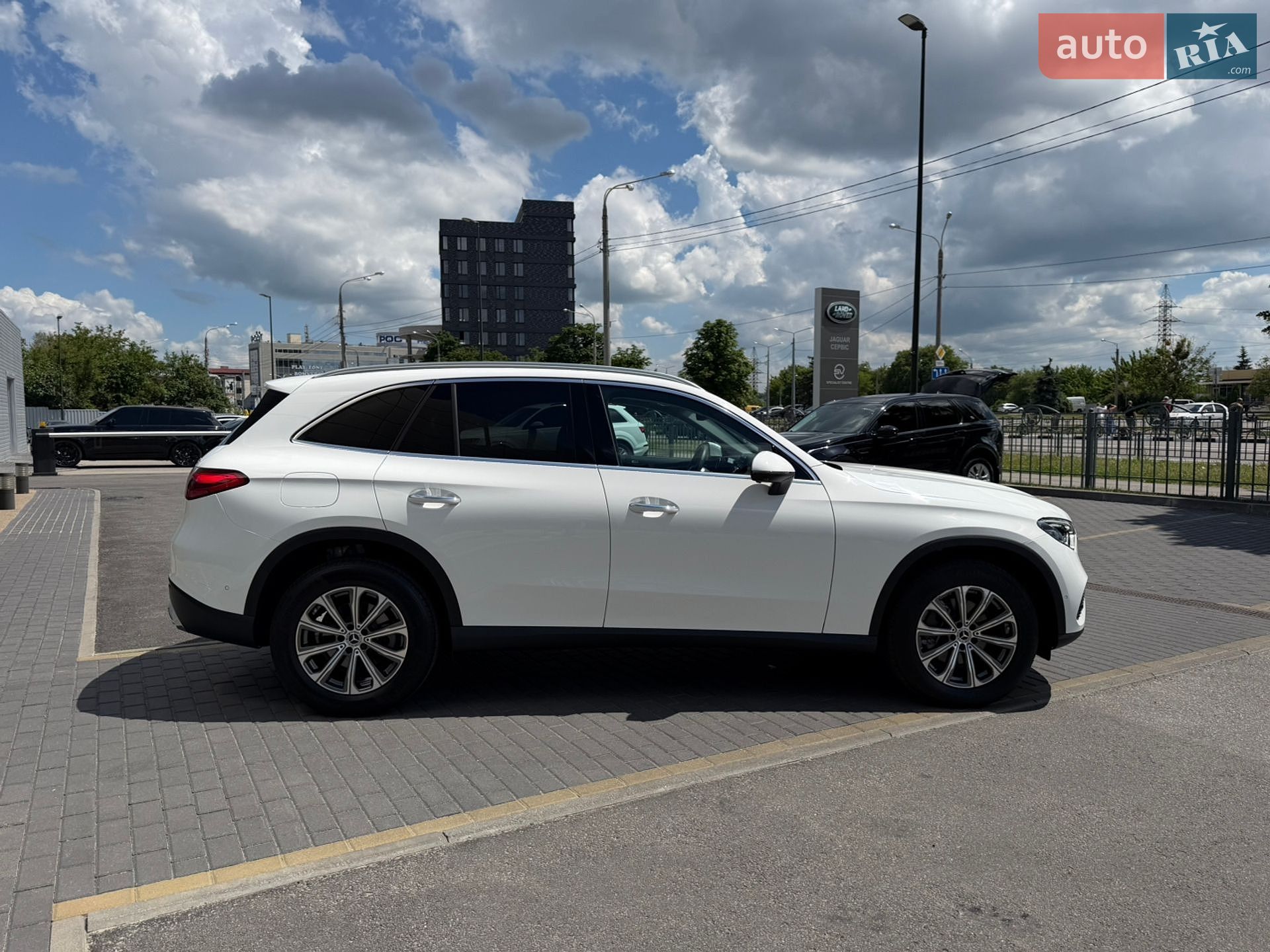 Mercedes-Benz GLC-Class 2024 VIN W1NKM4HB7RF193874 фото оголошення 4 з 39