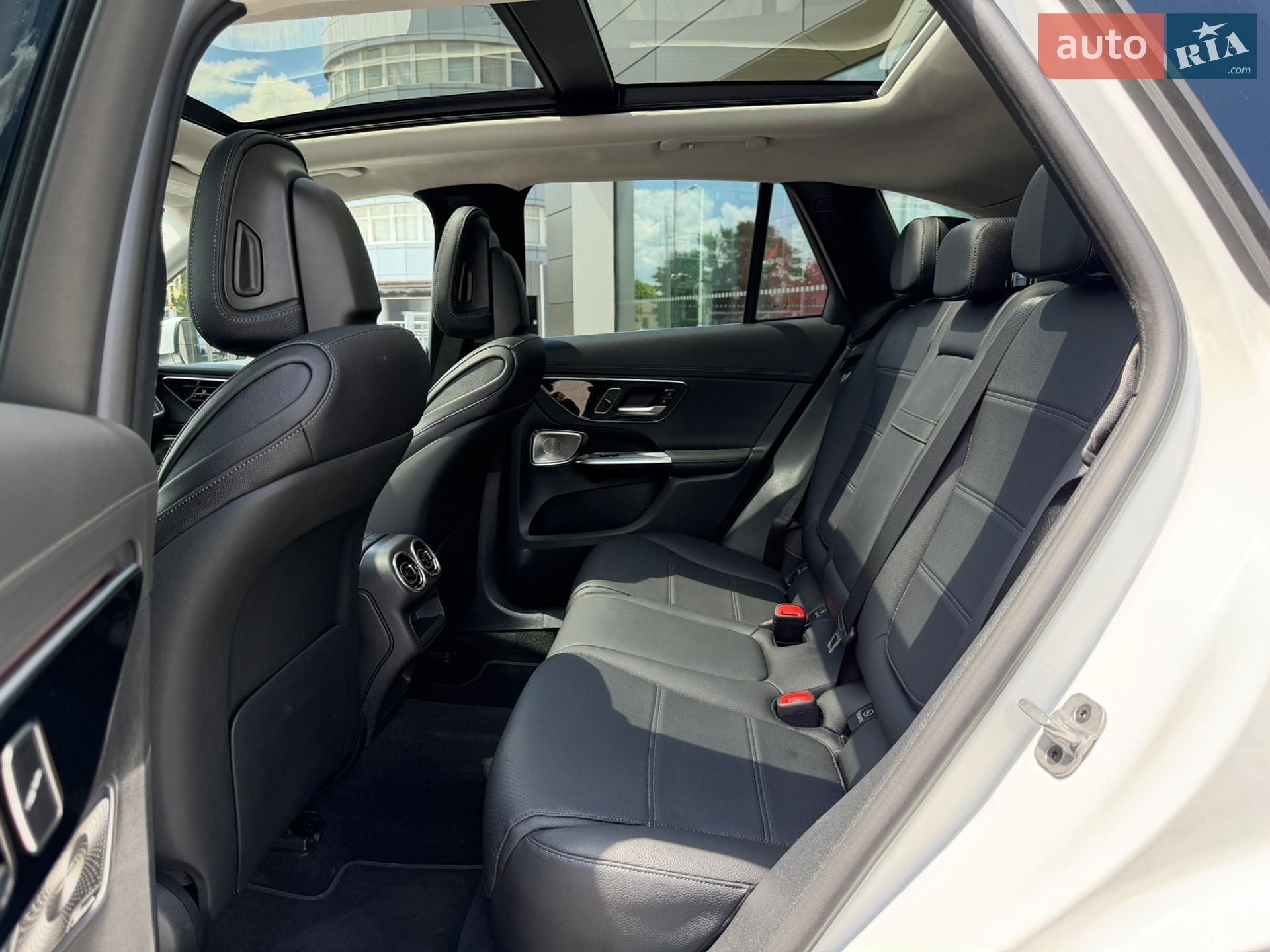 Mercedes-Benz GLC-Class 2024 VIN W1NKM4HB7RF193874 фото оголошення 26 з 39